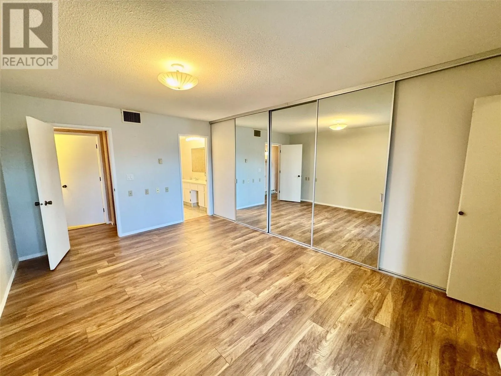 1640 Ufton Court Unit# 316