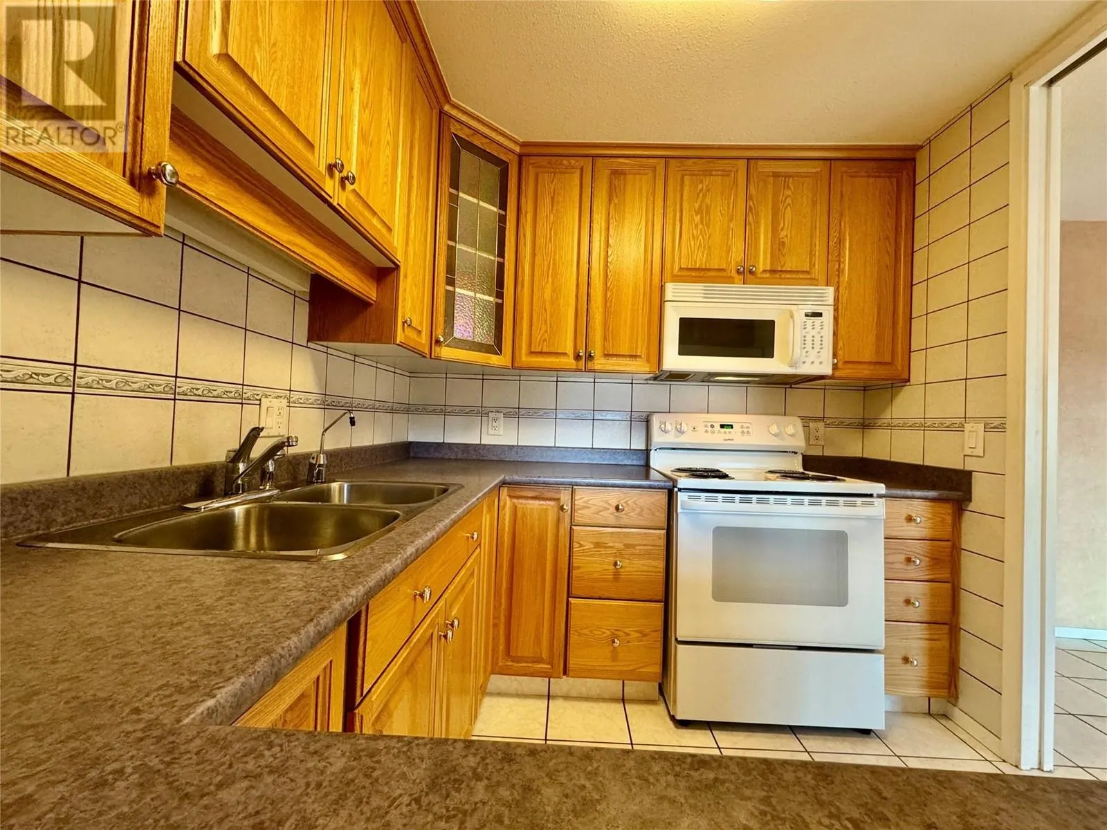 1640 Ufton Court Unit# 316