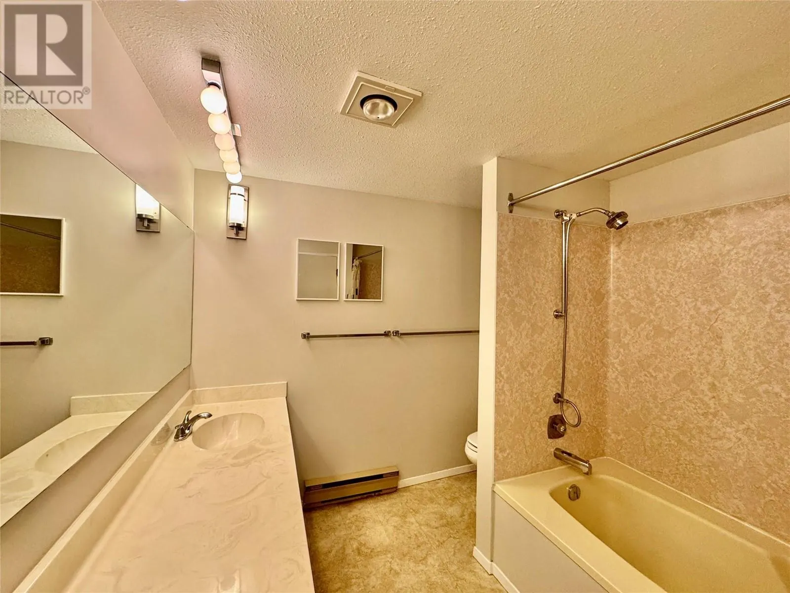 1640 Ufton Court Unit# 316