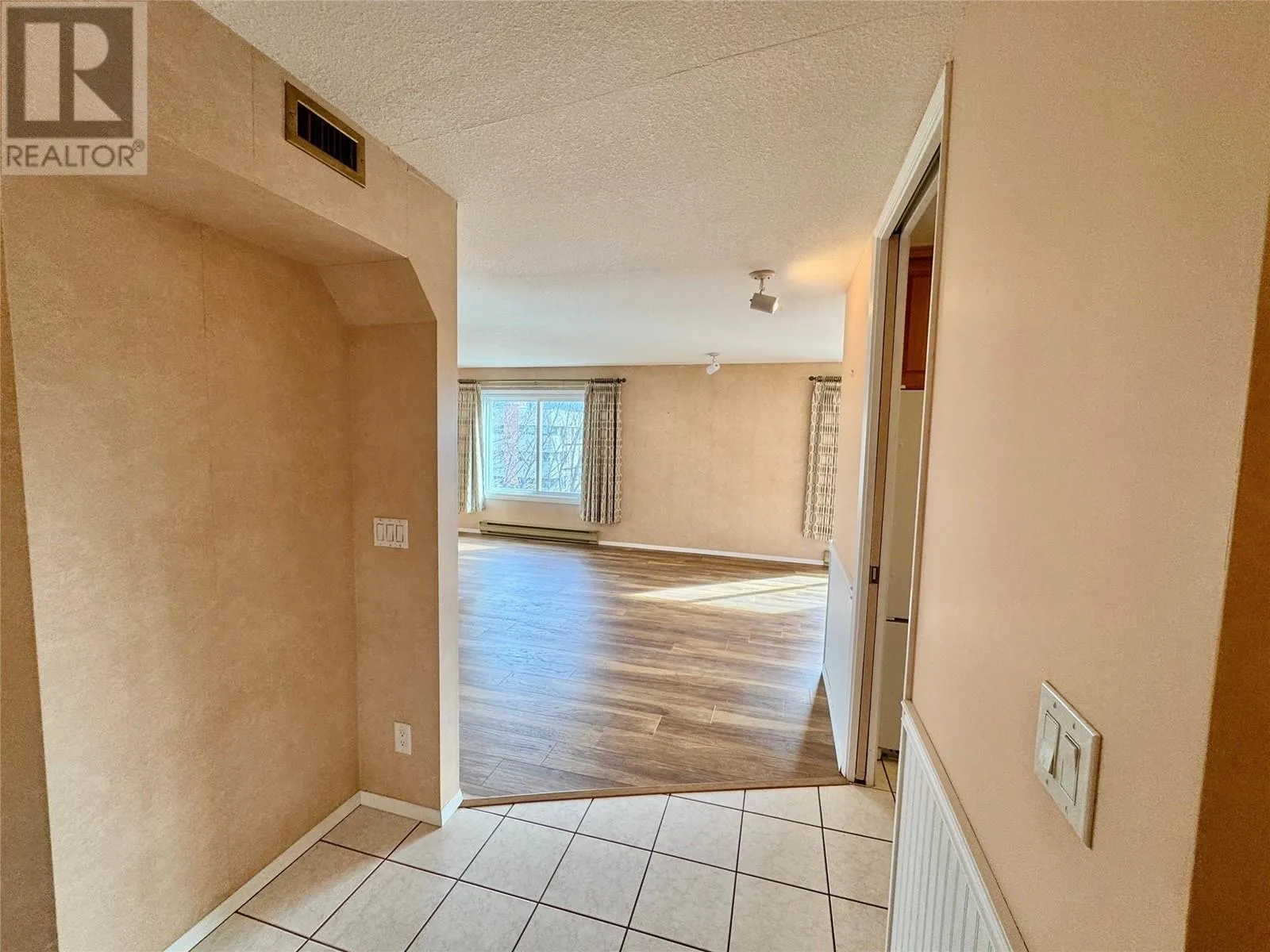 1640 Ufton Court Unit# 316
