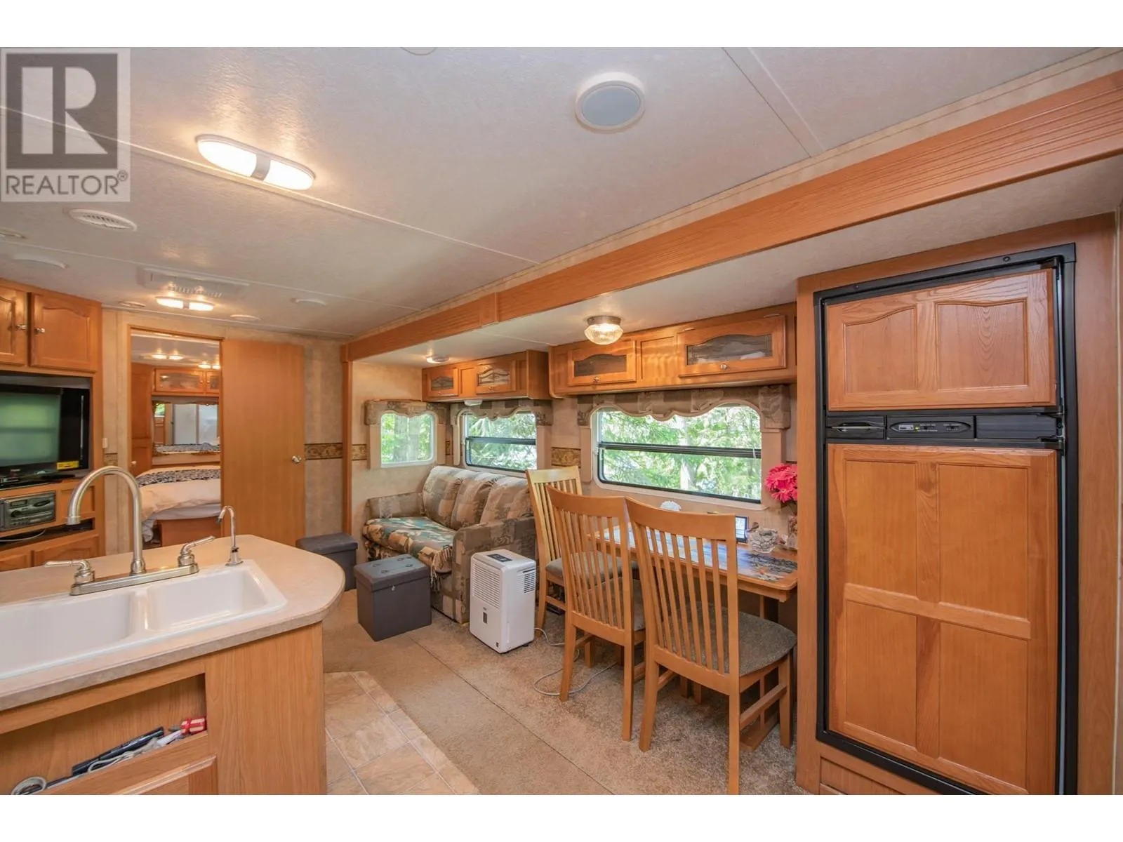 3598 Mabel Lake Road