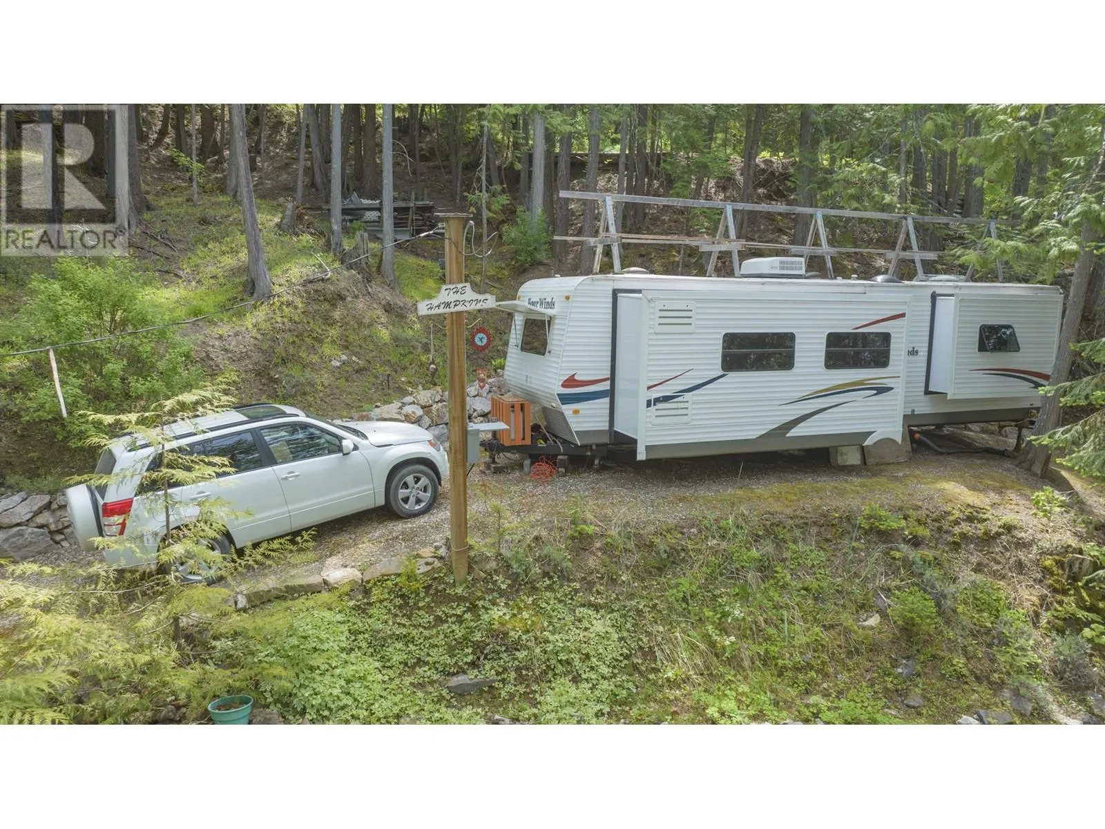 3598 Mabel Lake Road