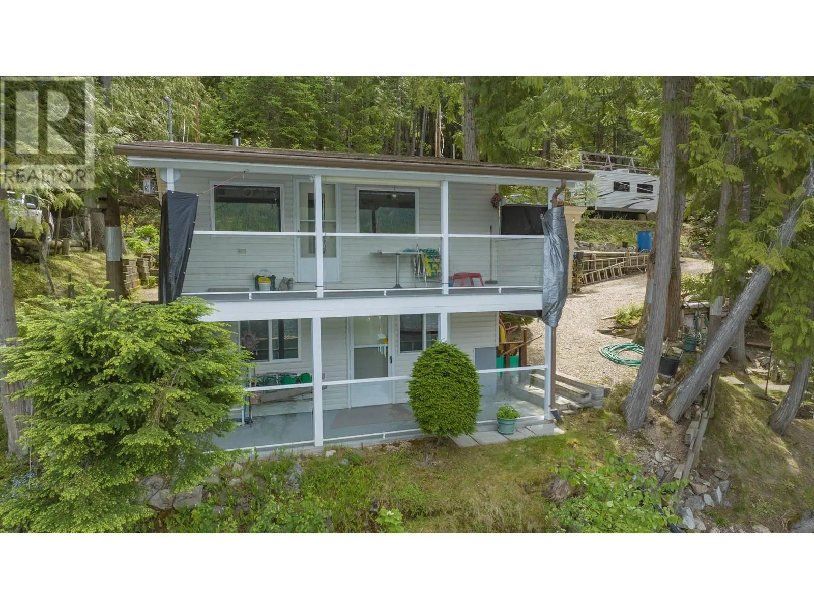 3598 Mabel Lake Road