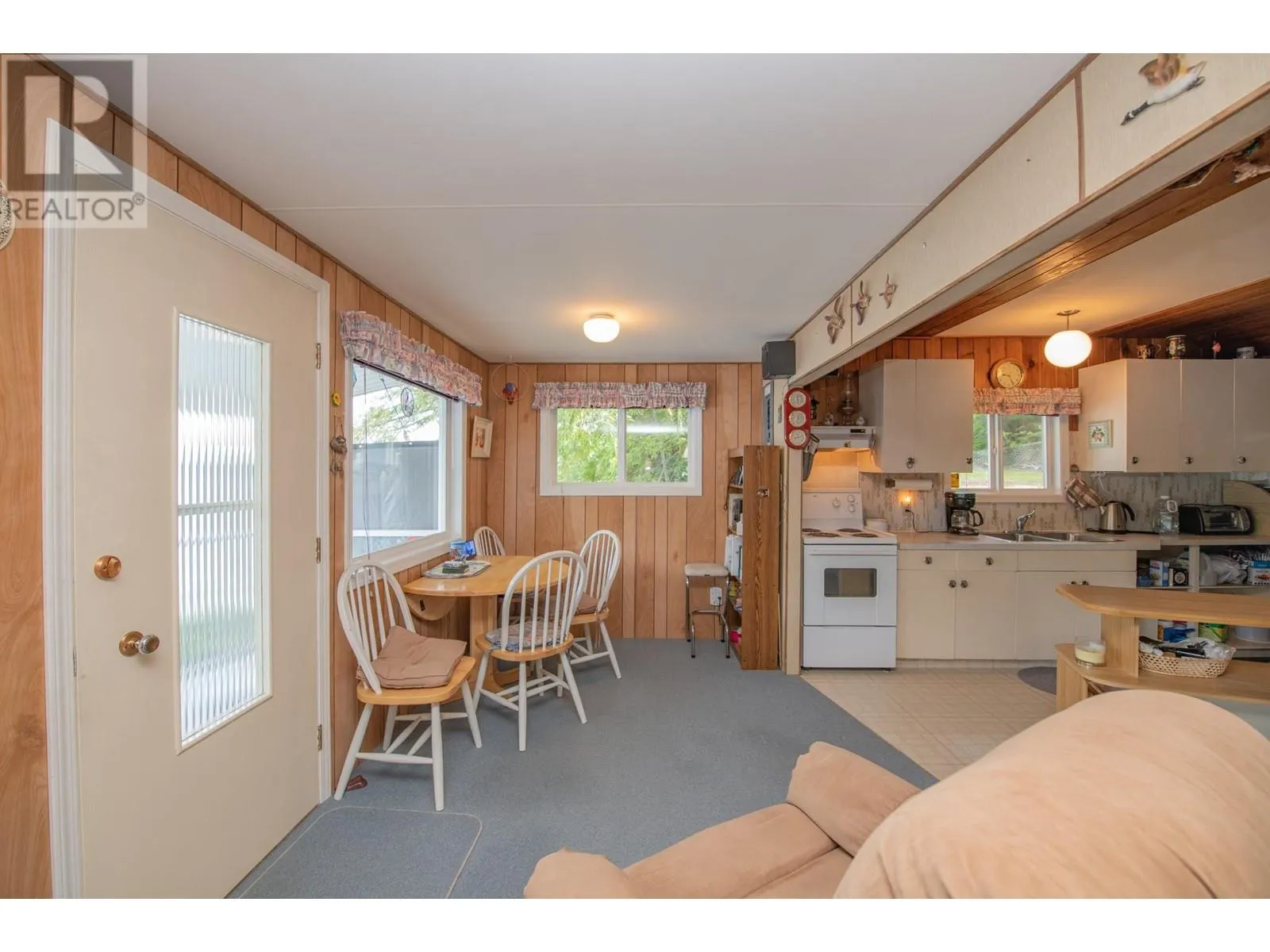 3598 Mabel Lake Road