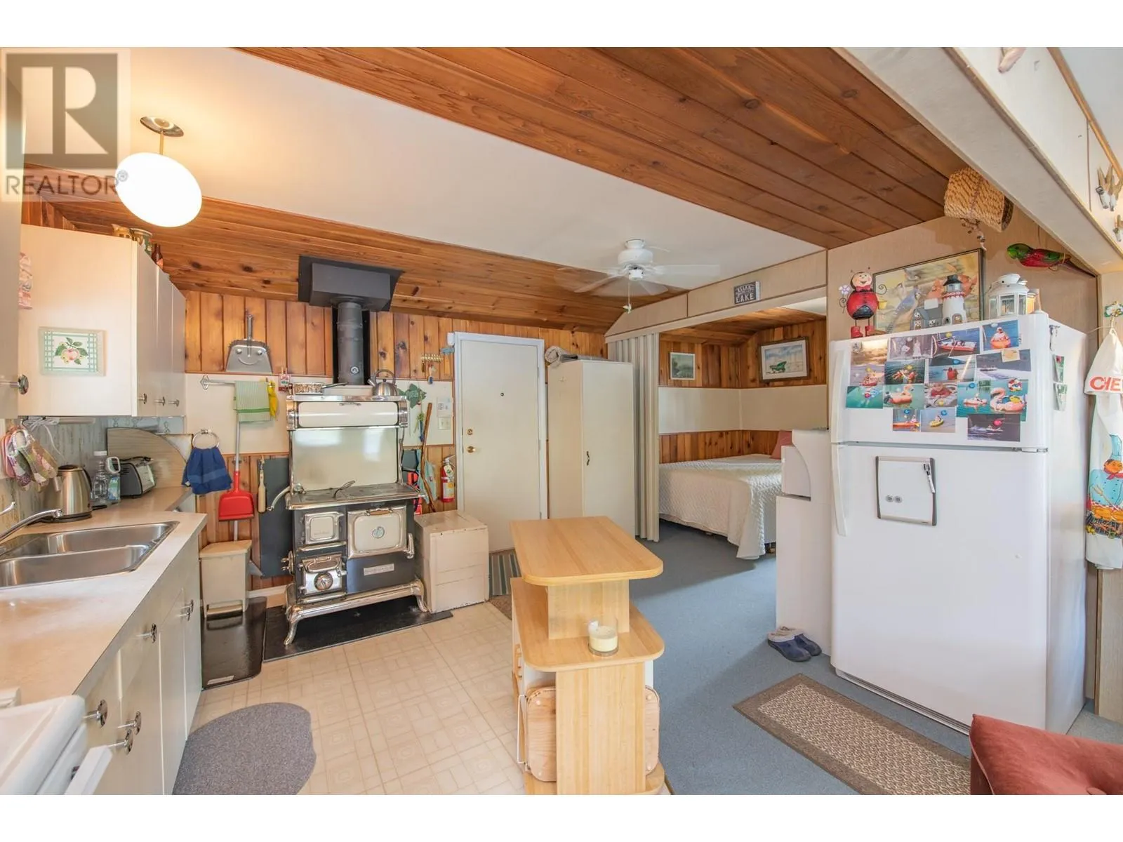 3598 Mabel Lake Road