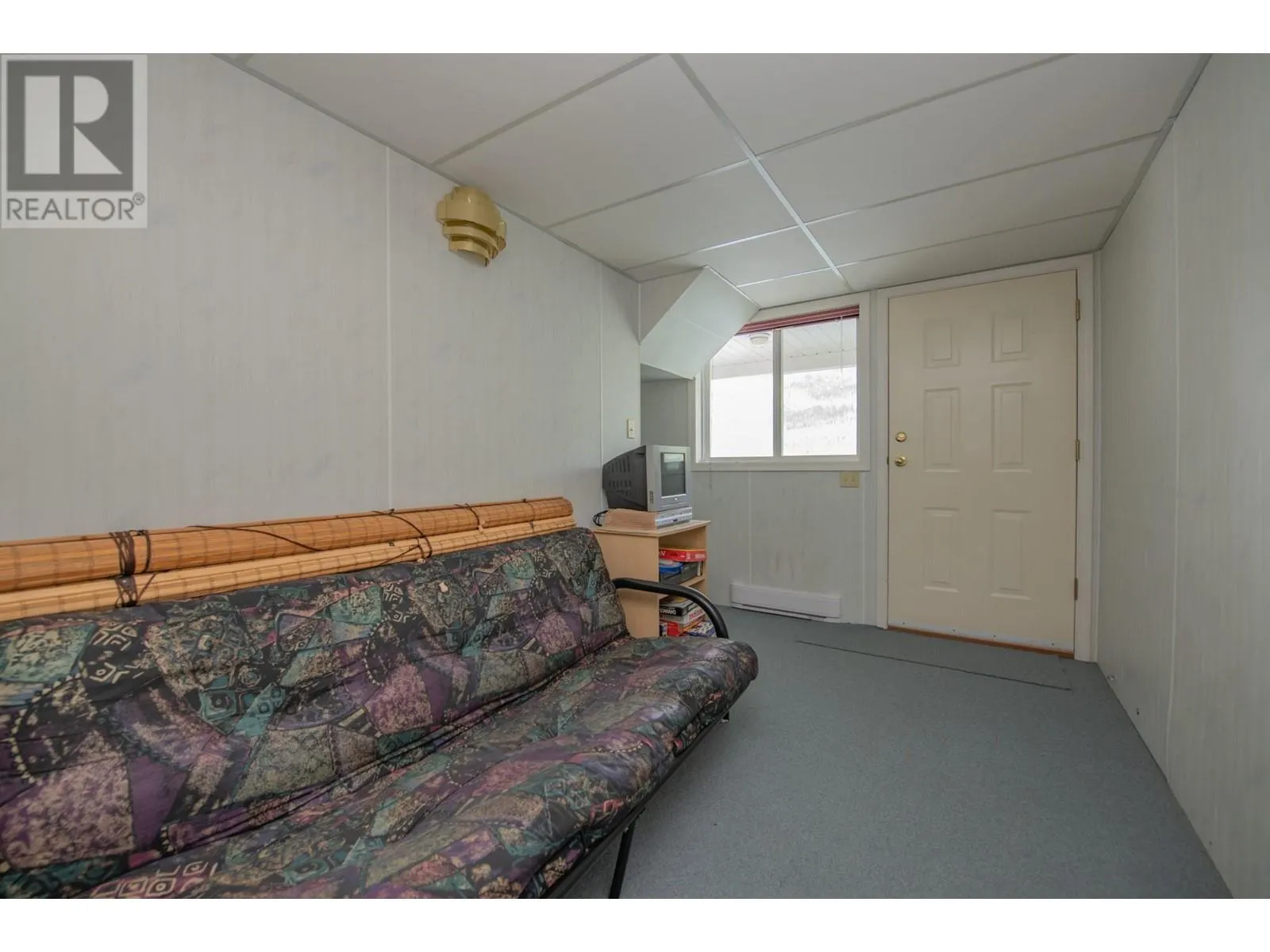 3598 Mabel Lake Road