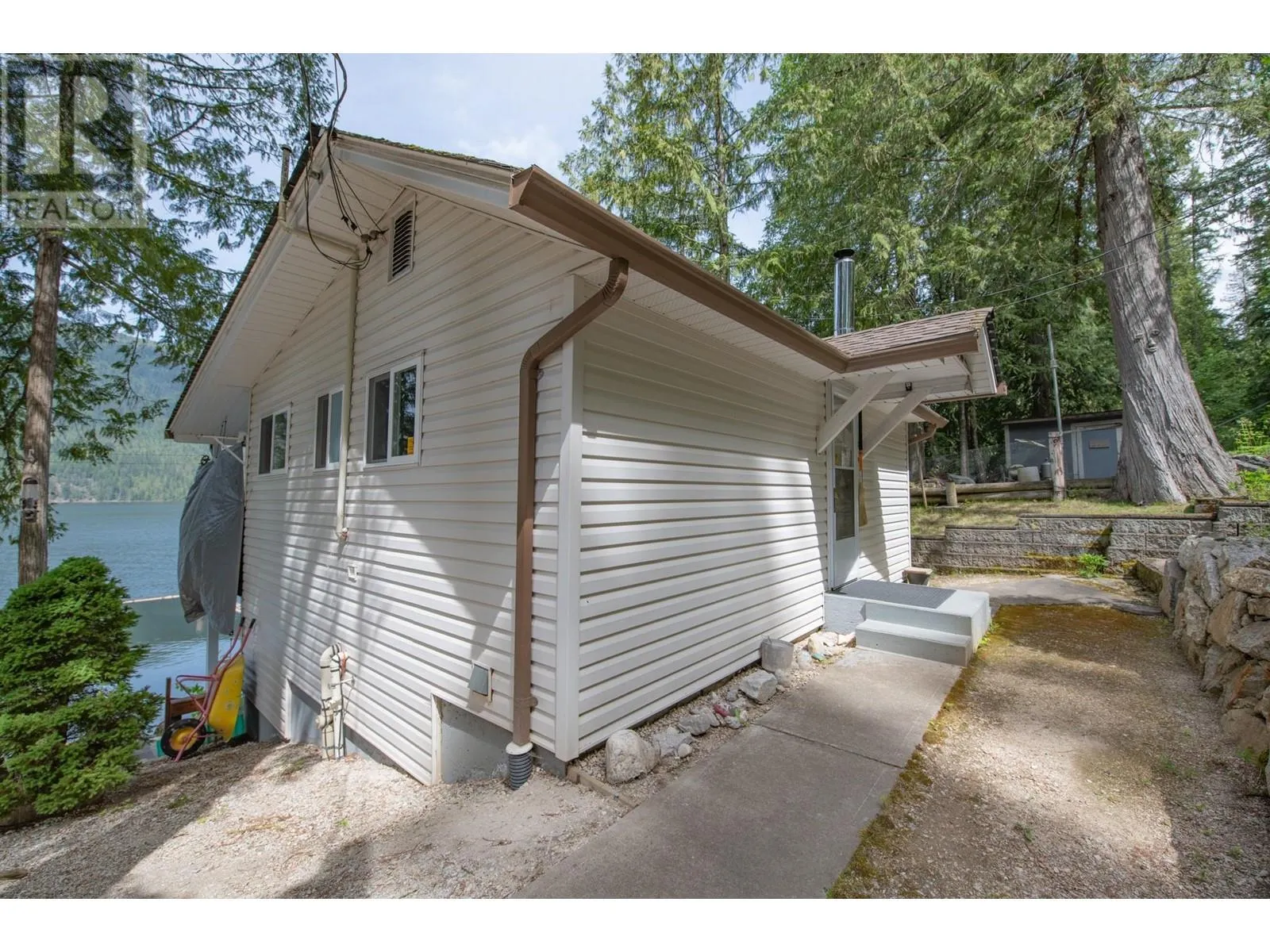 3598 Mabel Lake Road