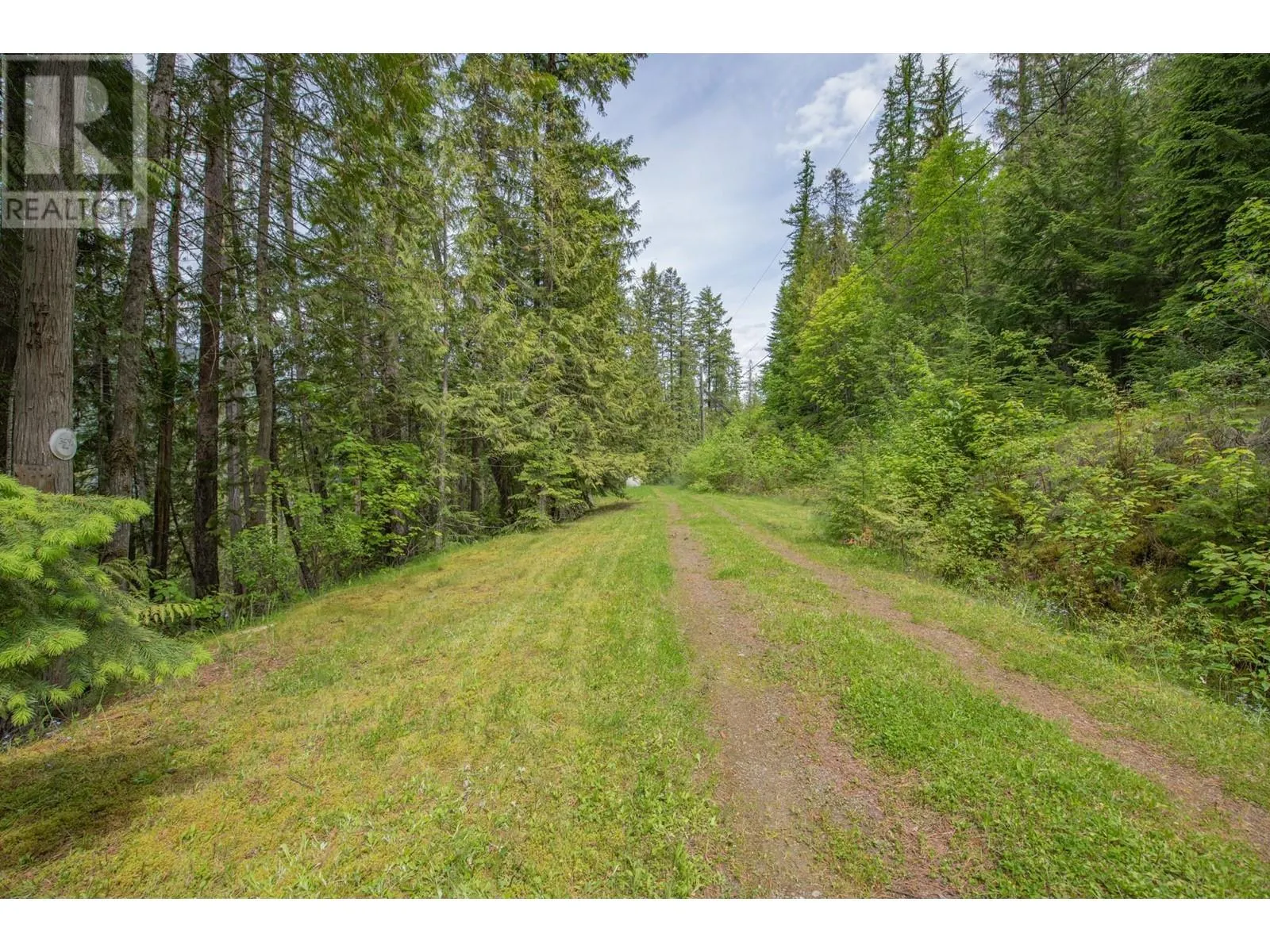 3598 Mabel Lake Road