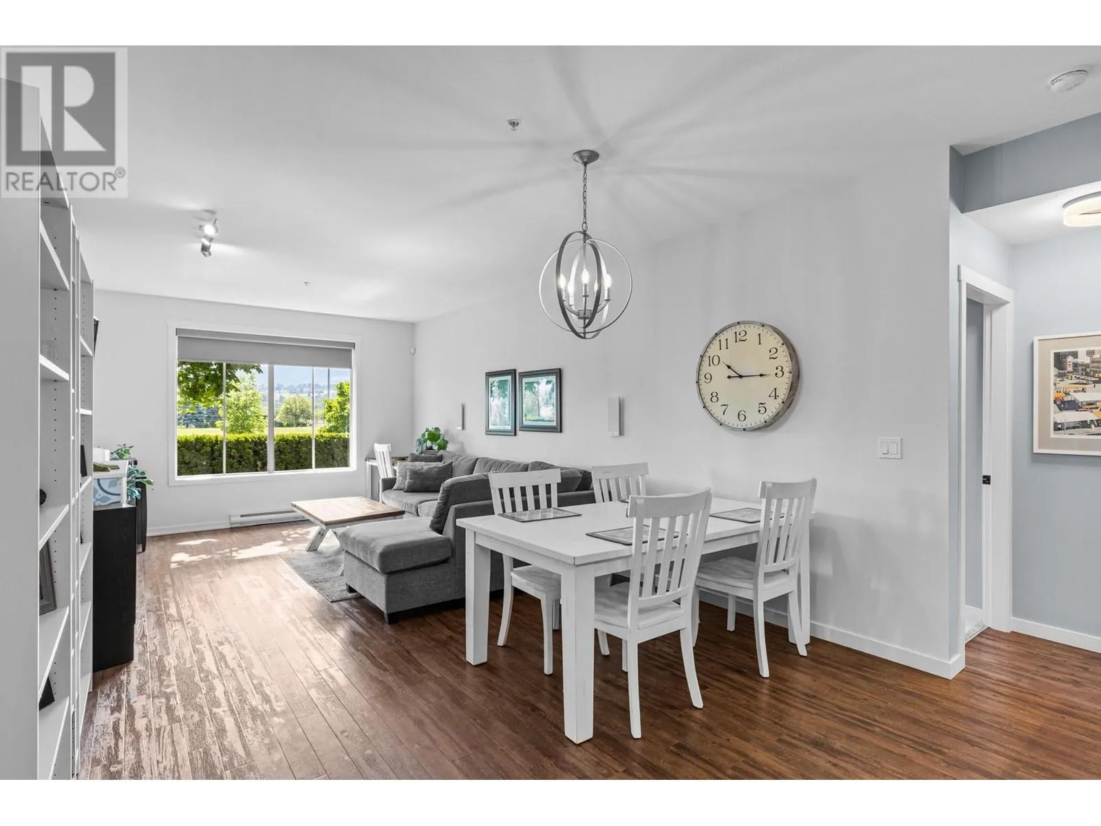 3739 Casorso Road Unit# 111