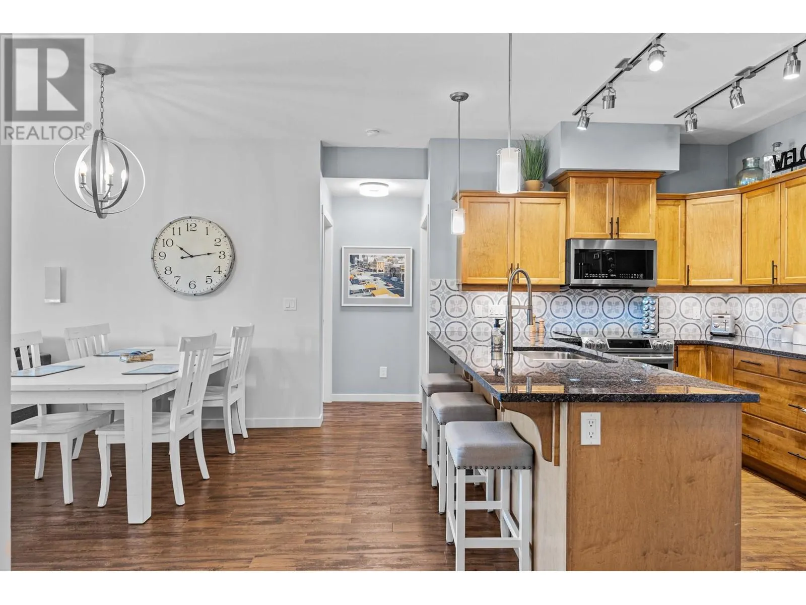 3739 Casorso Road Unit# 111