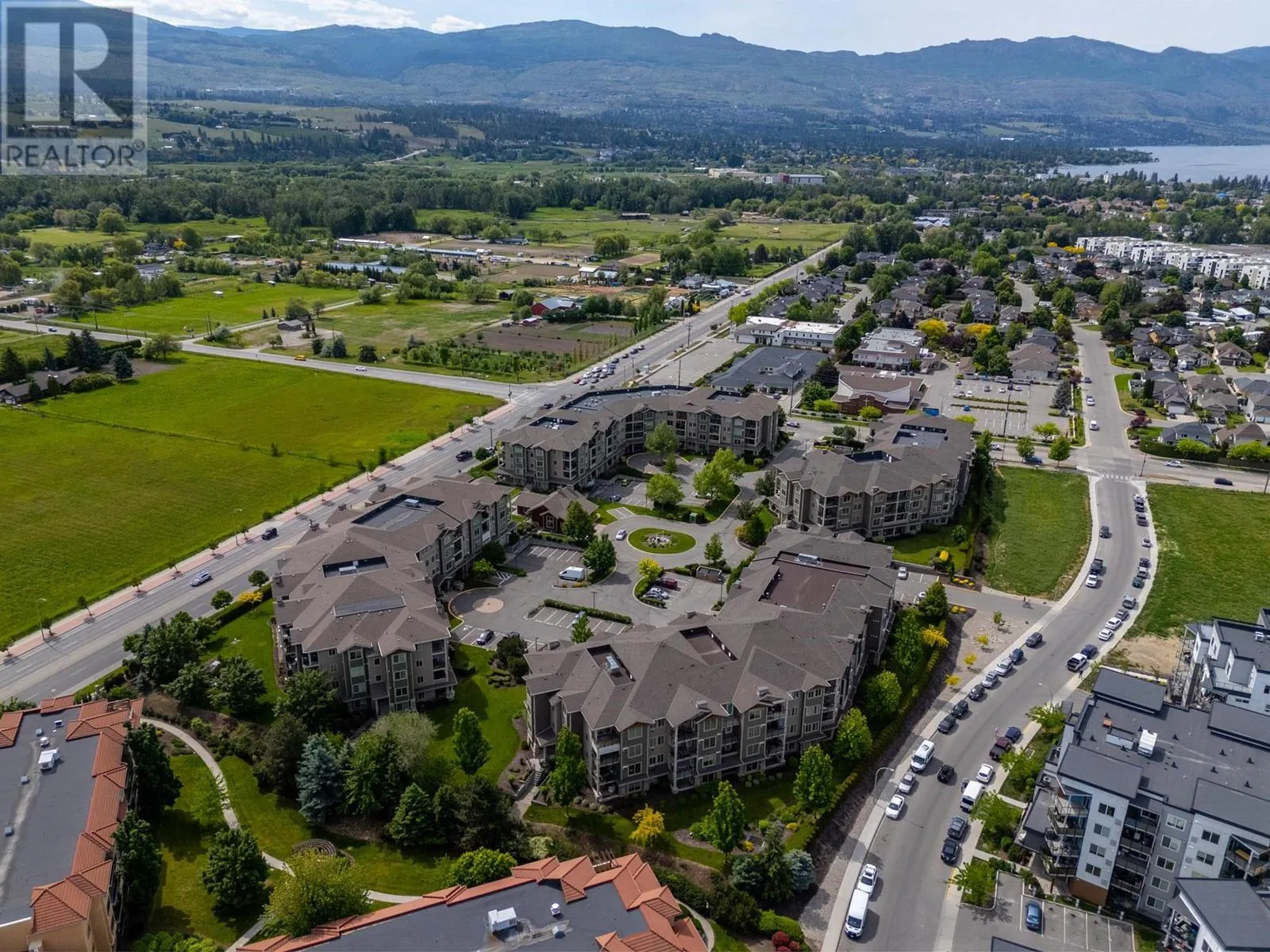 3739 Casorso Road Unit# 111