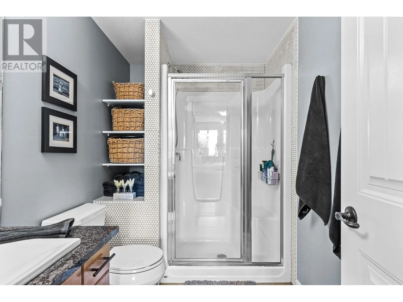 3739 Casorso Road Unit# 111