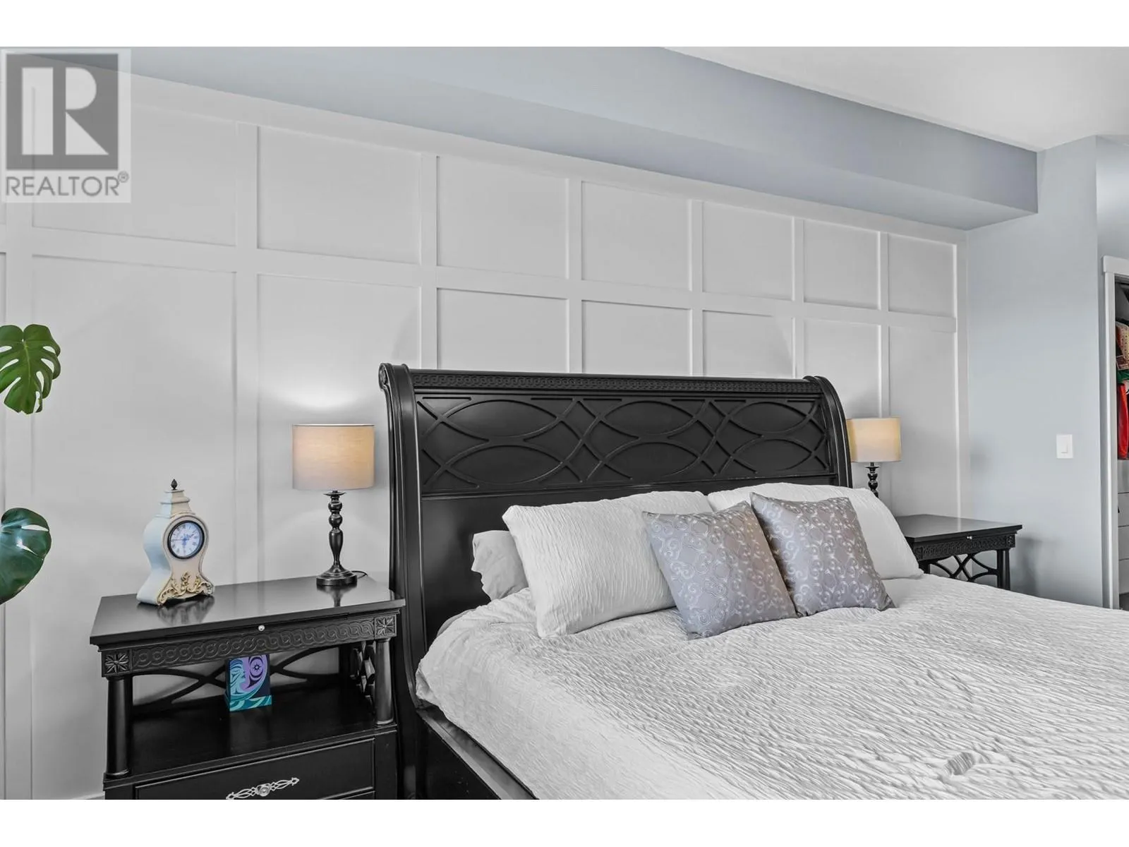 3739 Casorso Road Unit# 111