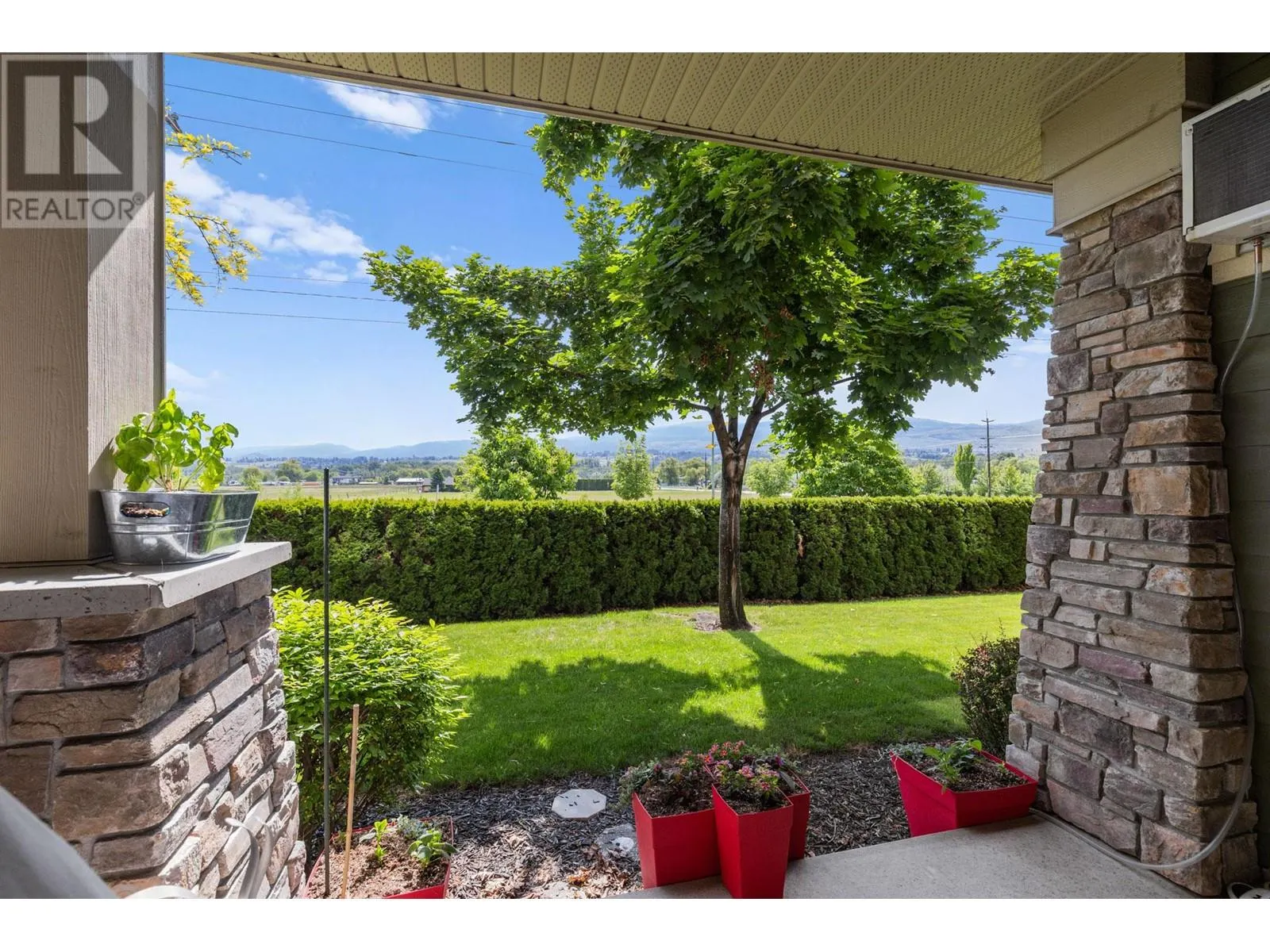 3739 Casorso Road Unit# 111