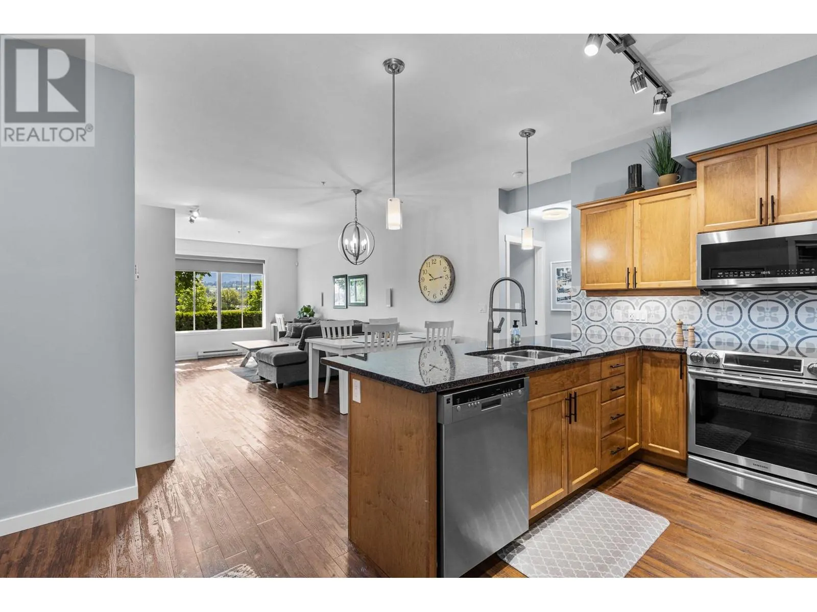 3739 Casorso Road Unit# 111