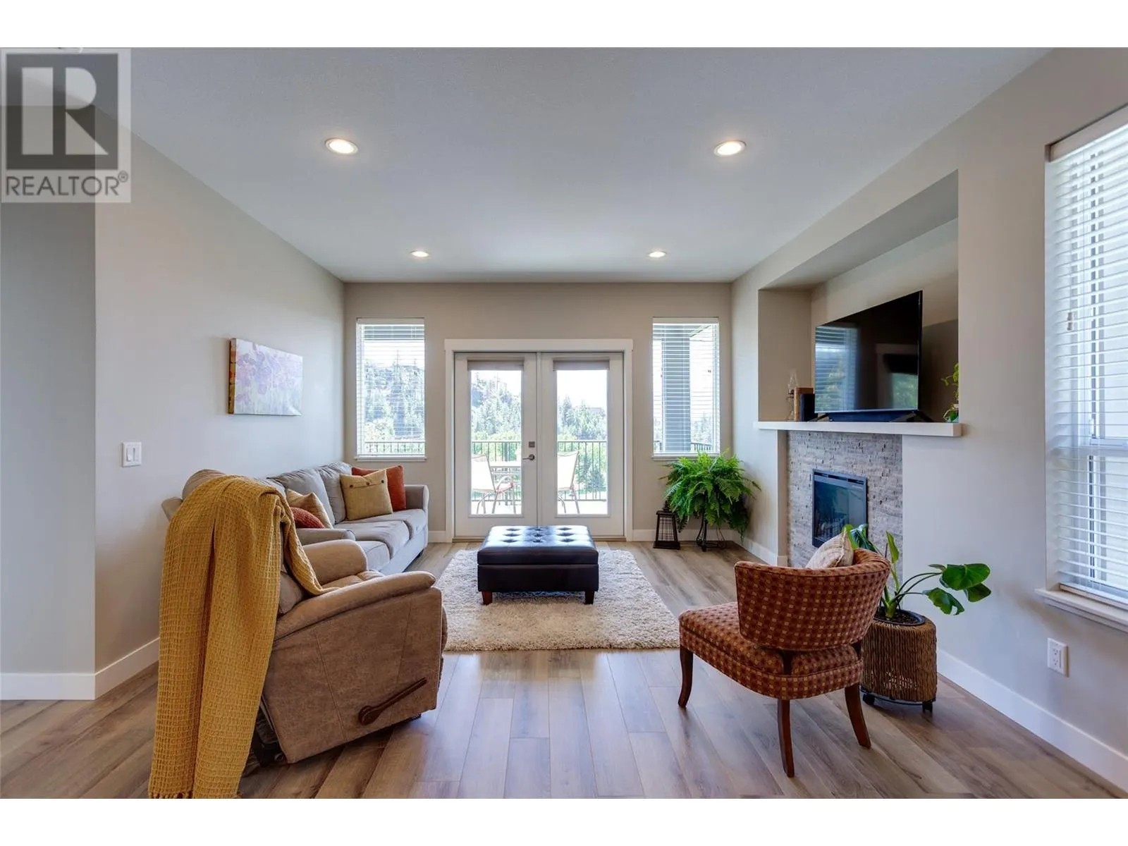 2490 Tuscany Drive Unit# 3