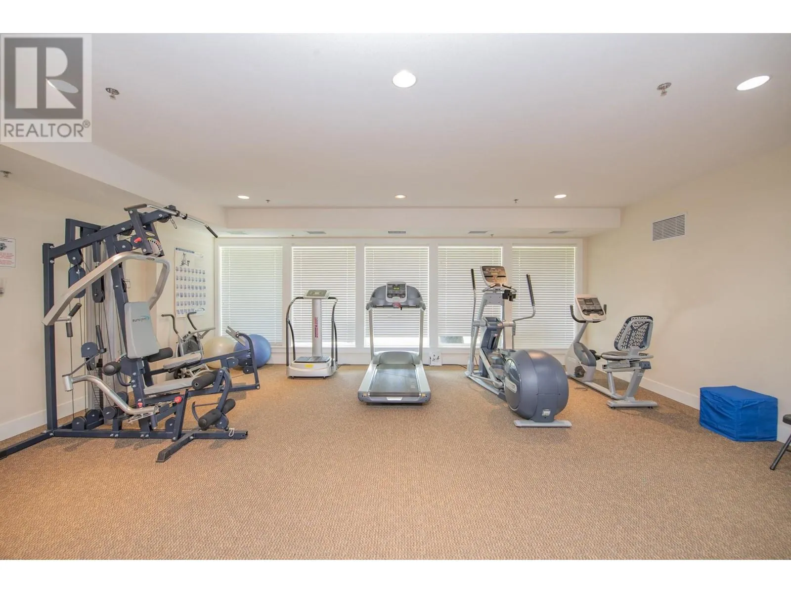 2532 Shoreline Drive Unit# 305