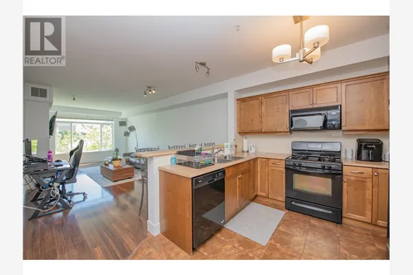 2532 Shoreline Drive Unit# 305
