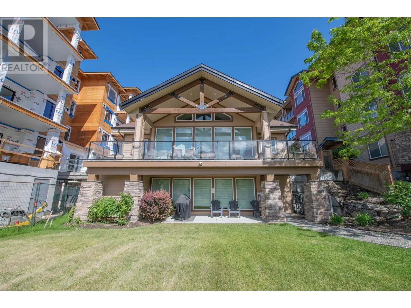 2532 Shoreline Drive Unit# 305