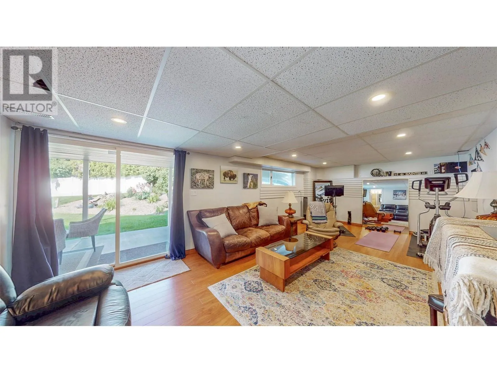 5896 FAIRVIEW Place