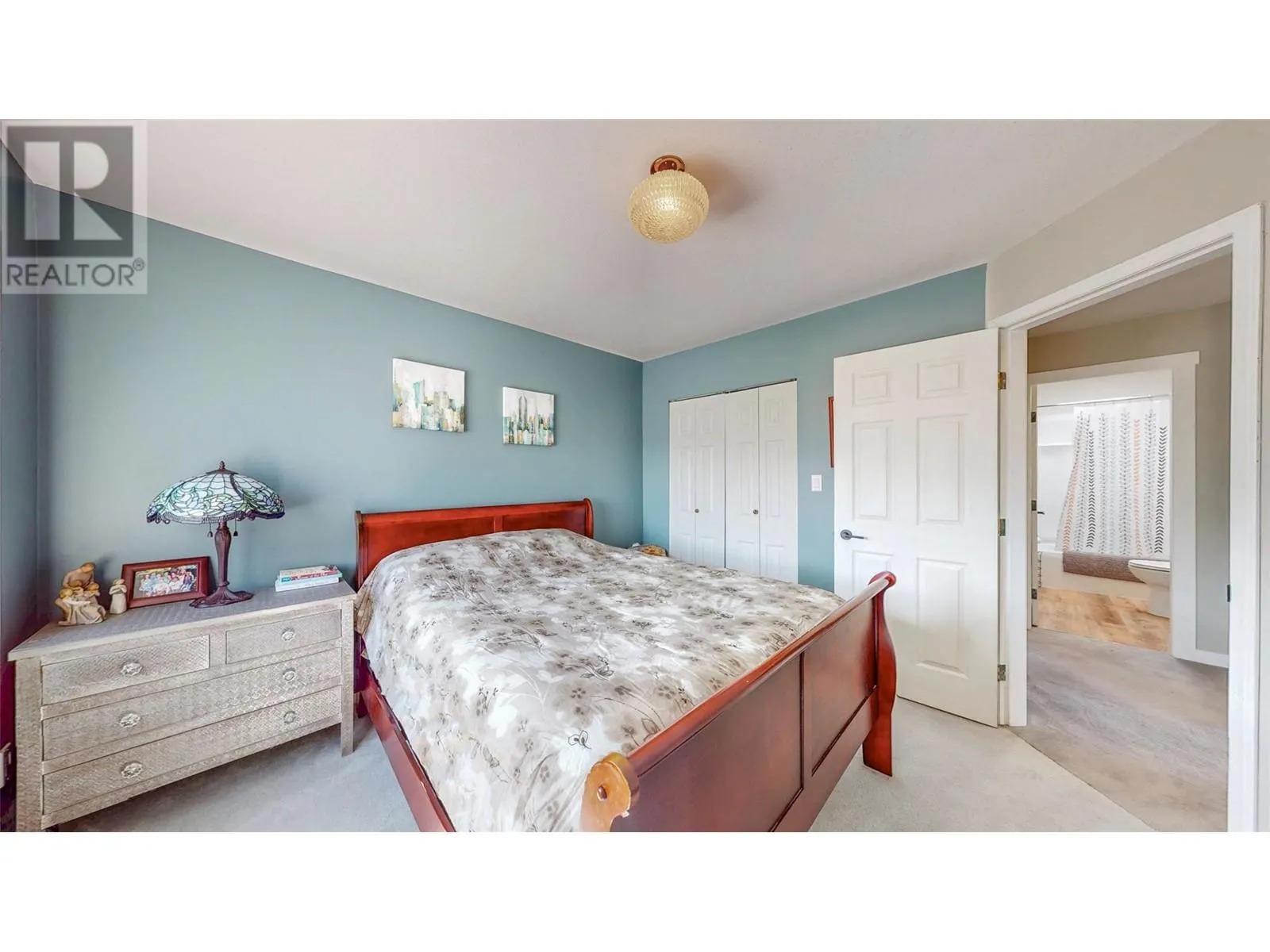 5896 FAIRVIEW Place