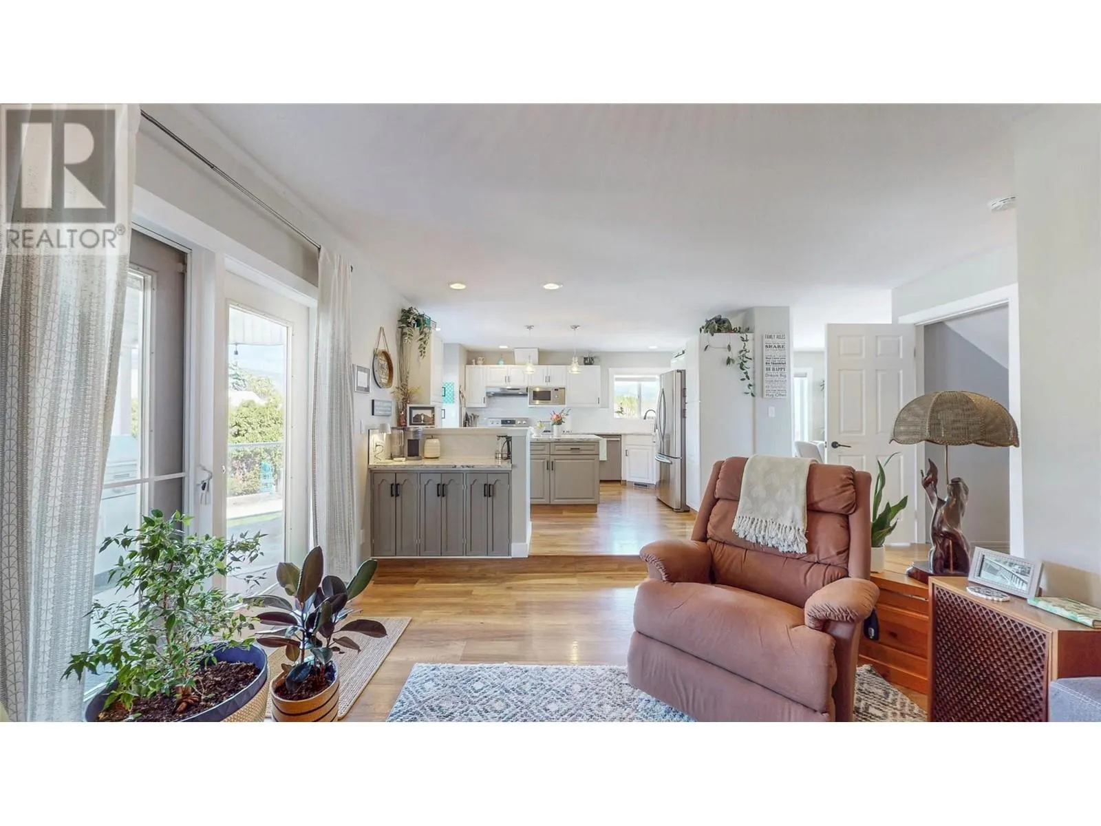 5896 FAIRVIEW Place