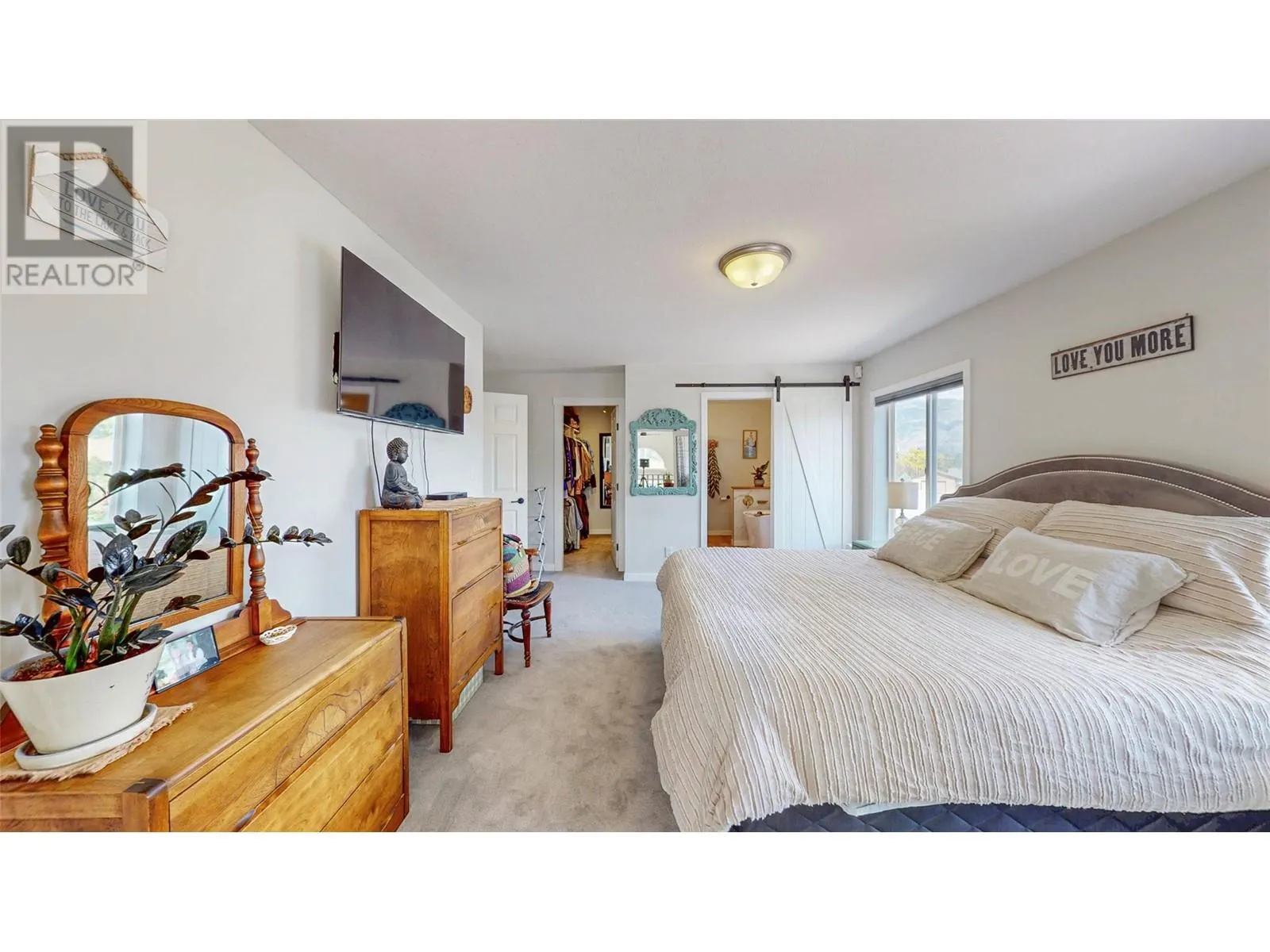 5896 FAIRVIEW Place