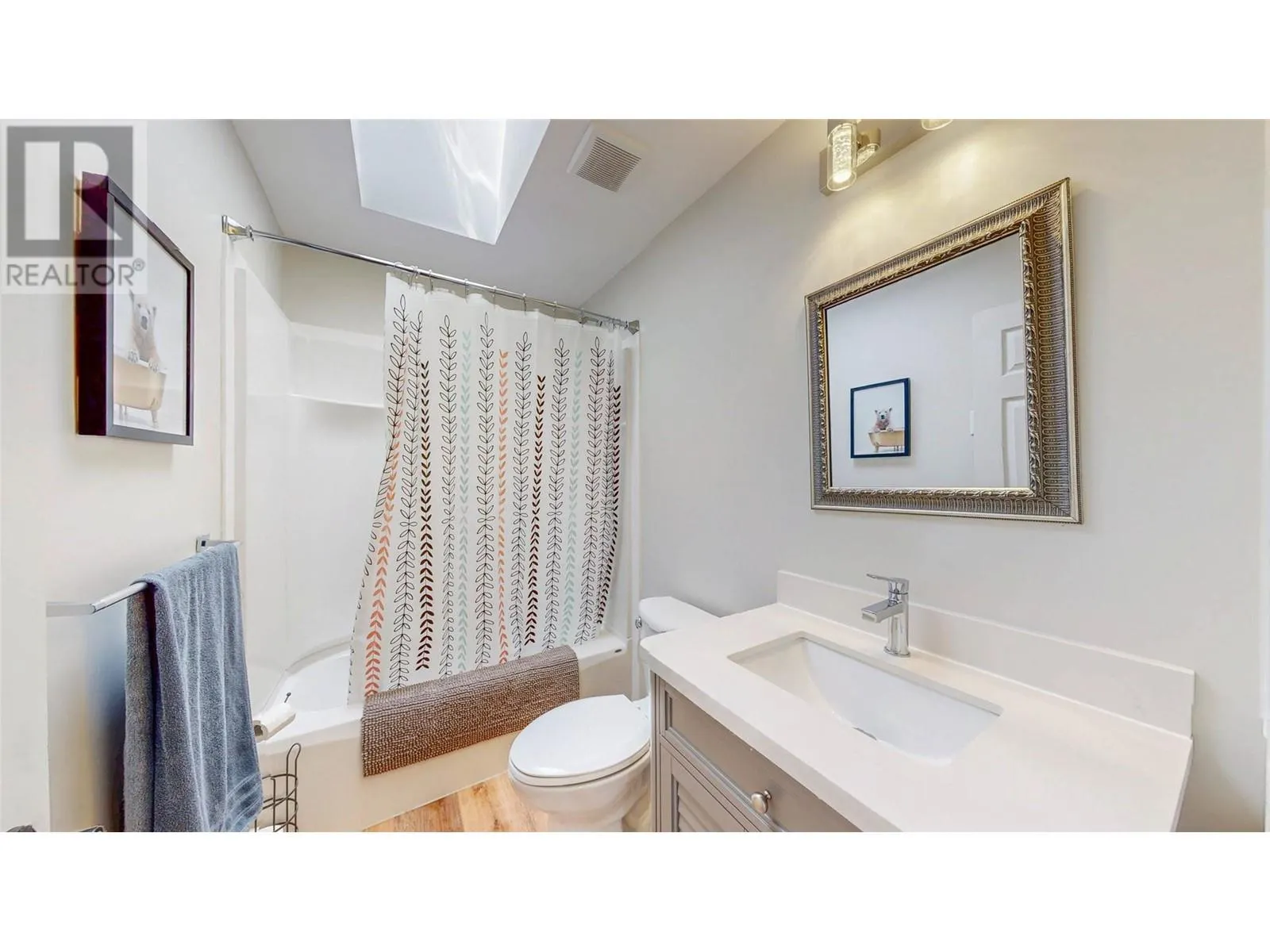 5896 FAIRVIEW Place