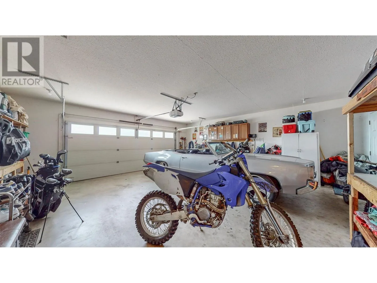 5896 FAIRVIEW Place