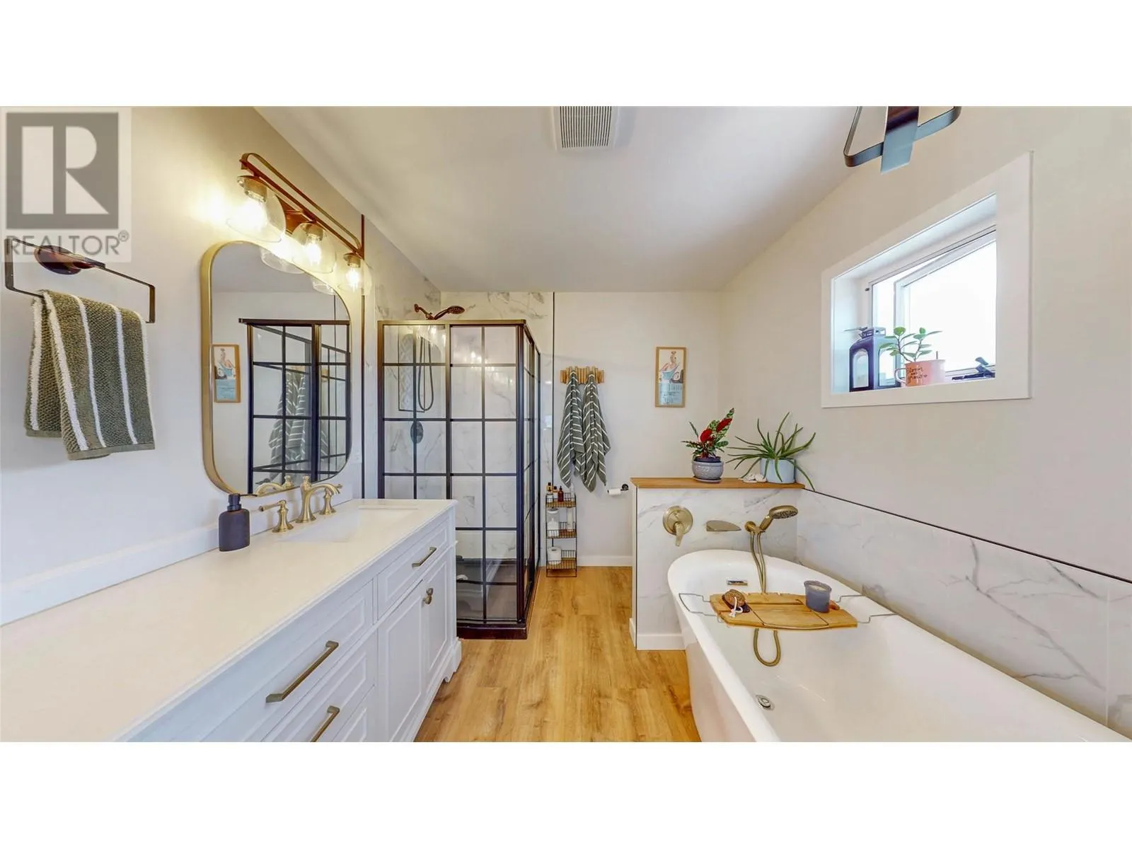 5896 FAIRVIEW Place