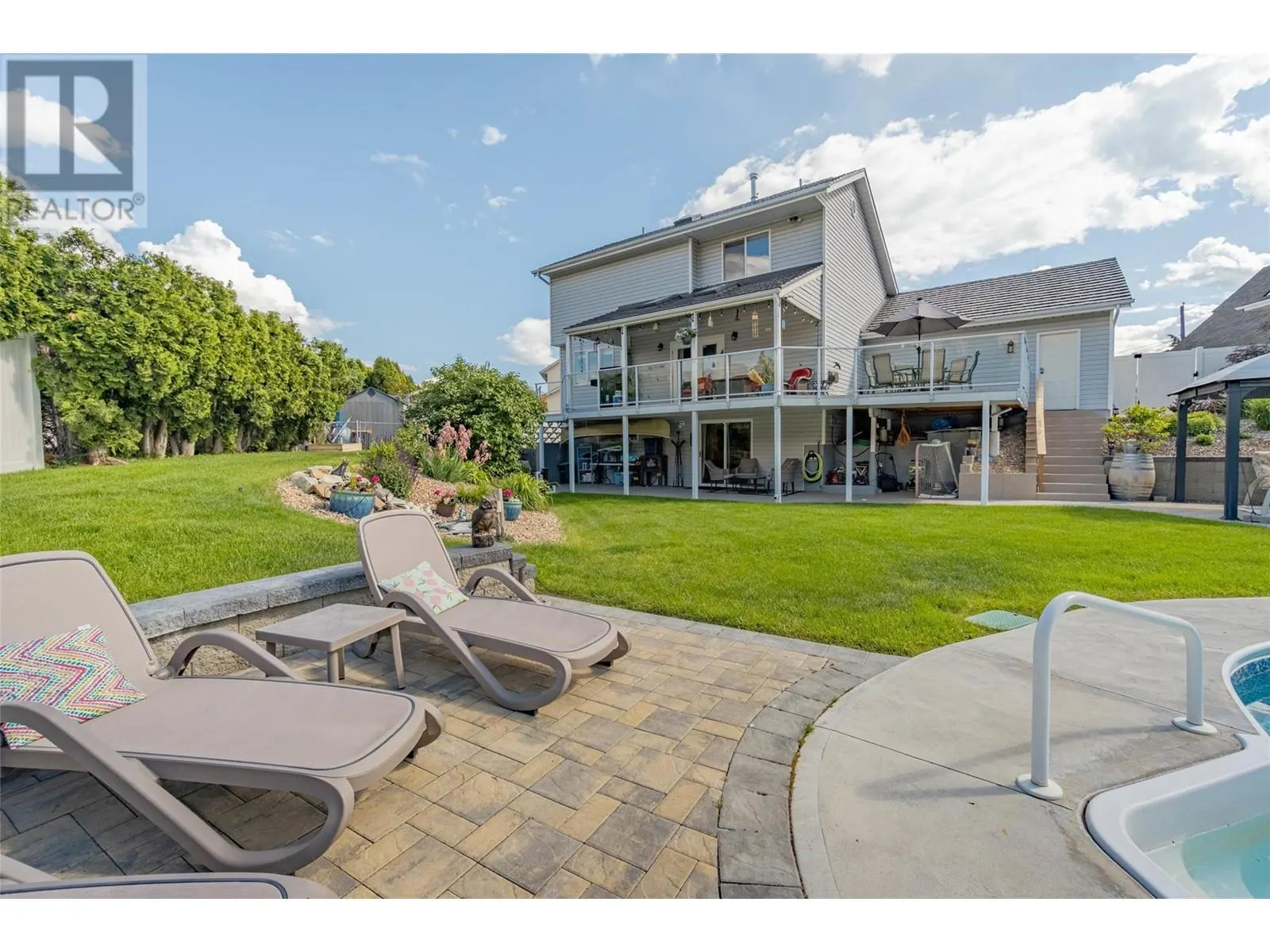 5896 FAIRVIEW Place