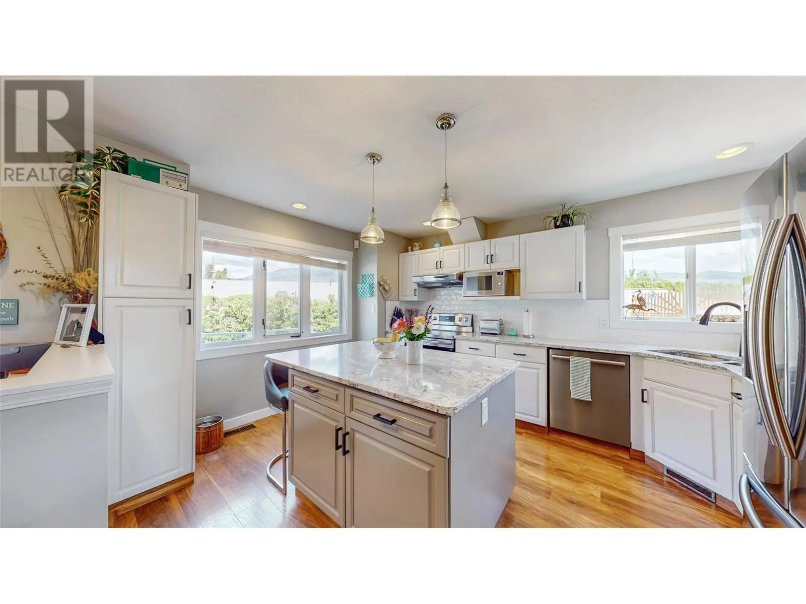 5896 FAIRVIEW Place
