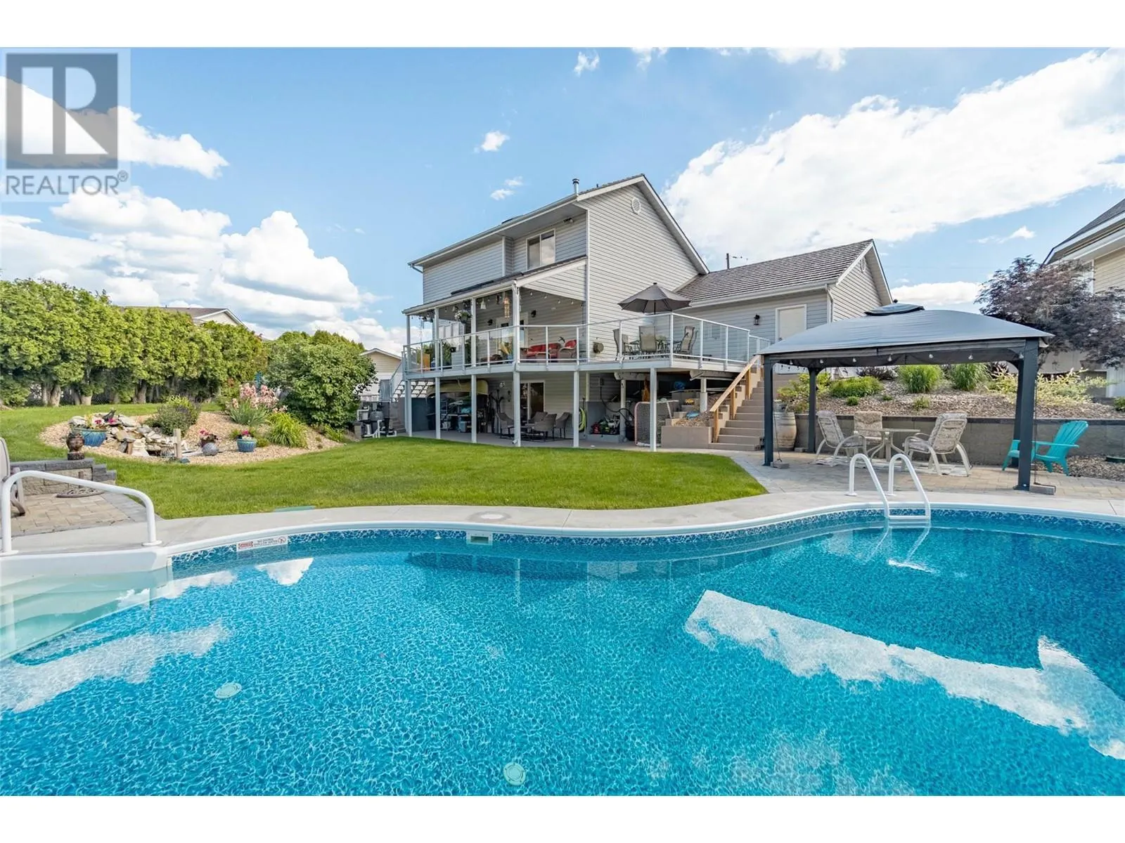 5896 FAIRVIEW Place