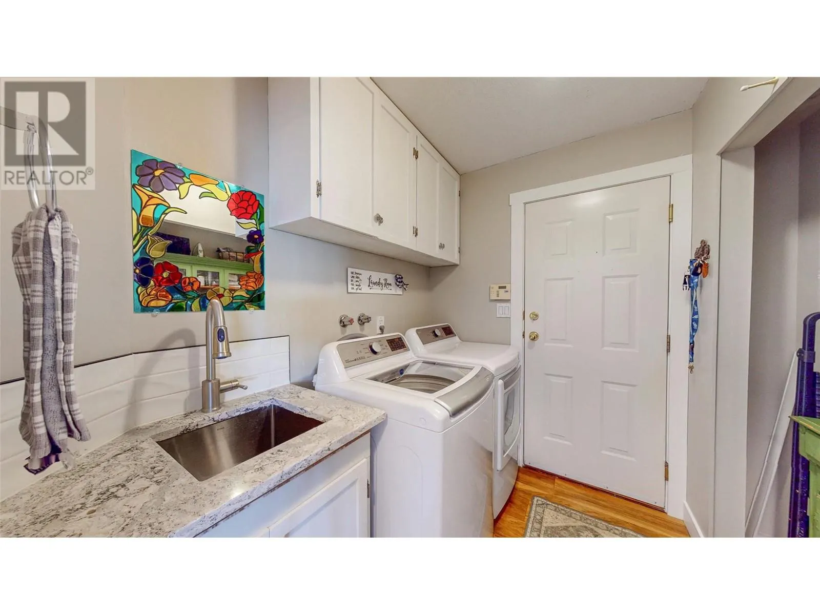 5896 FAIRVIEW Place