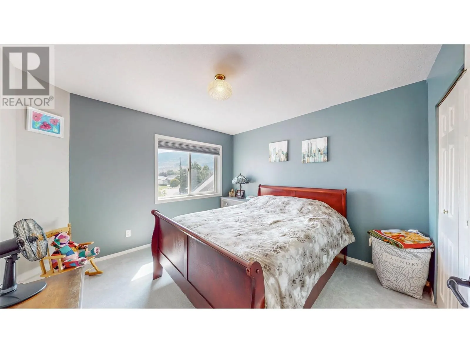 5896 FAIRVIEW Place