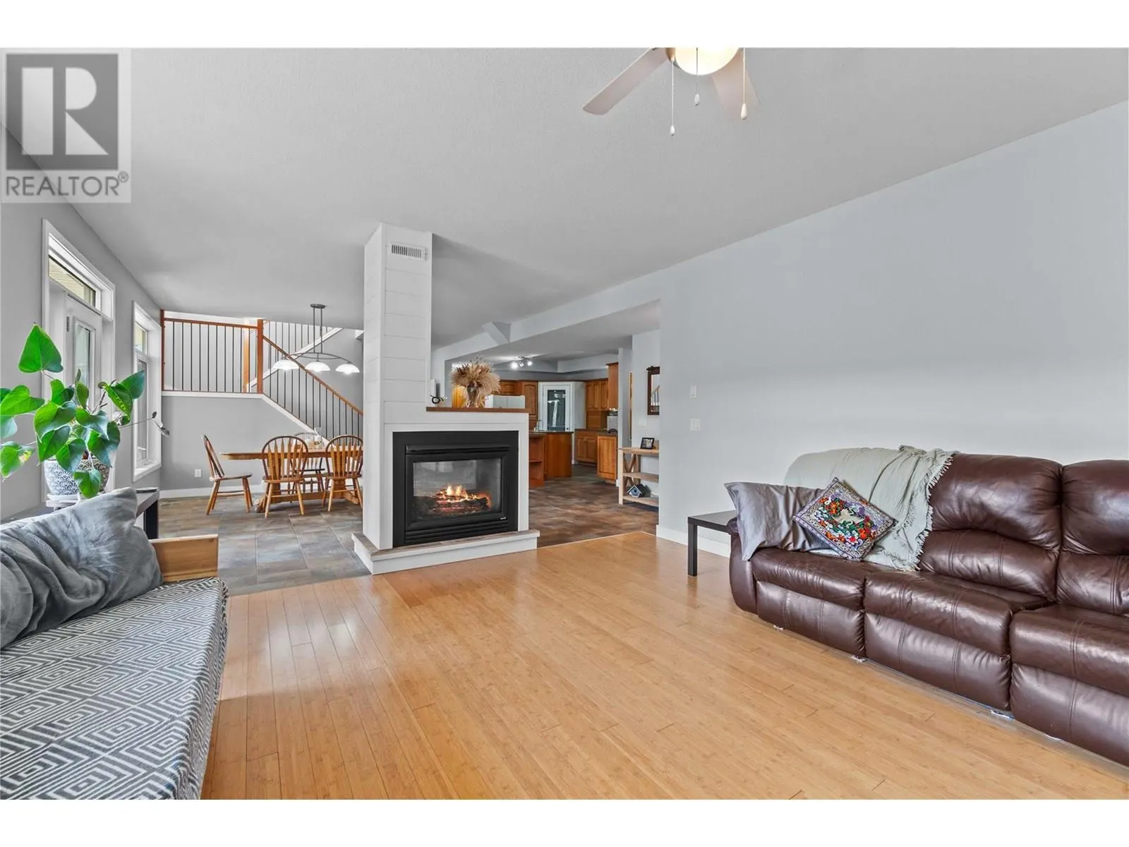 2524 Blind Bay Road