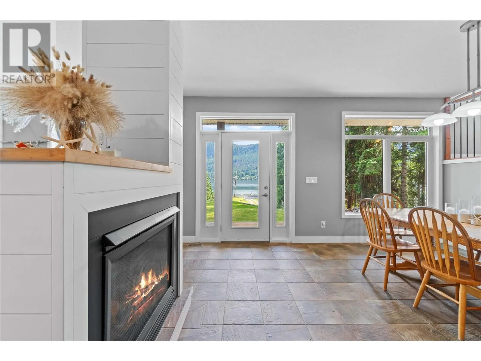 2524 Blind Bay Road