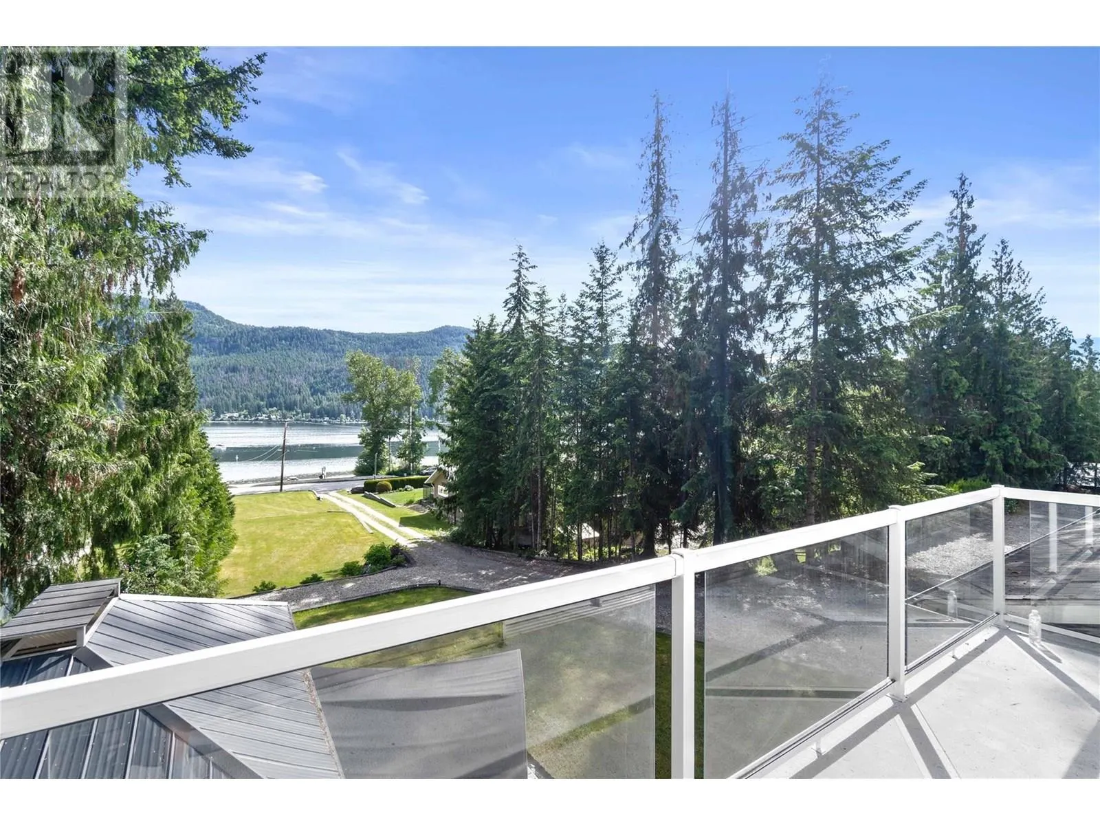 2524 Blind Bay Road