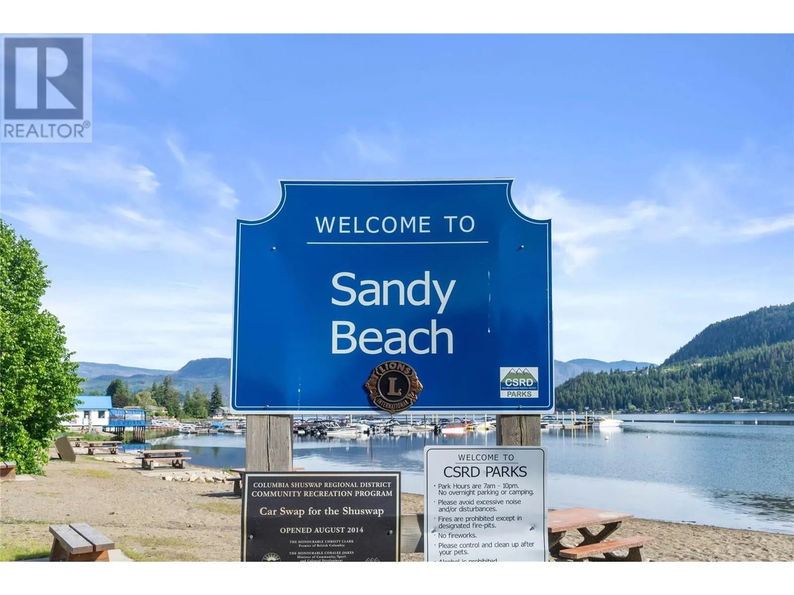 2524 Blind Bay Road