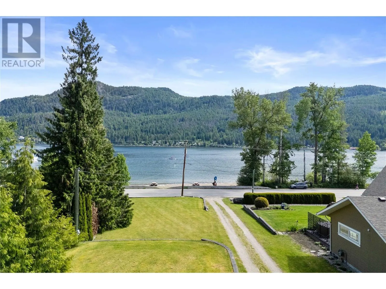 2524 Blind Bay Road