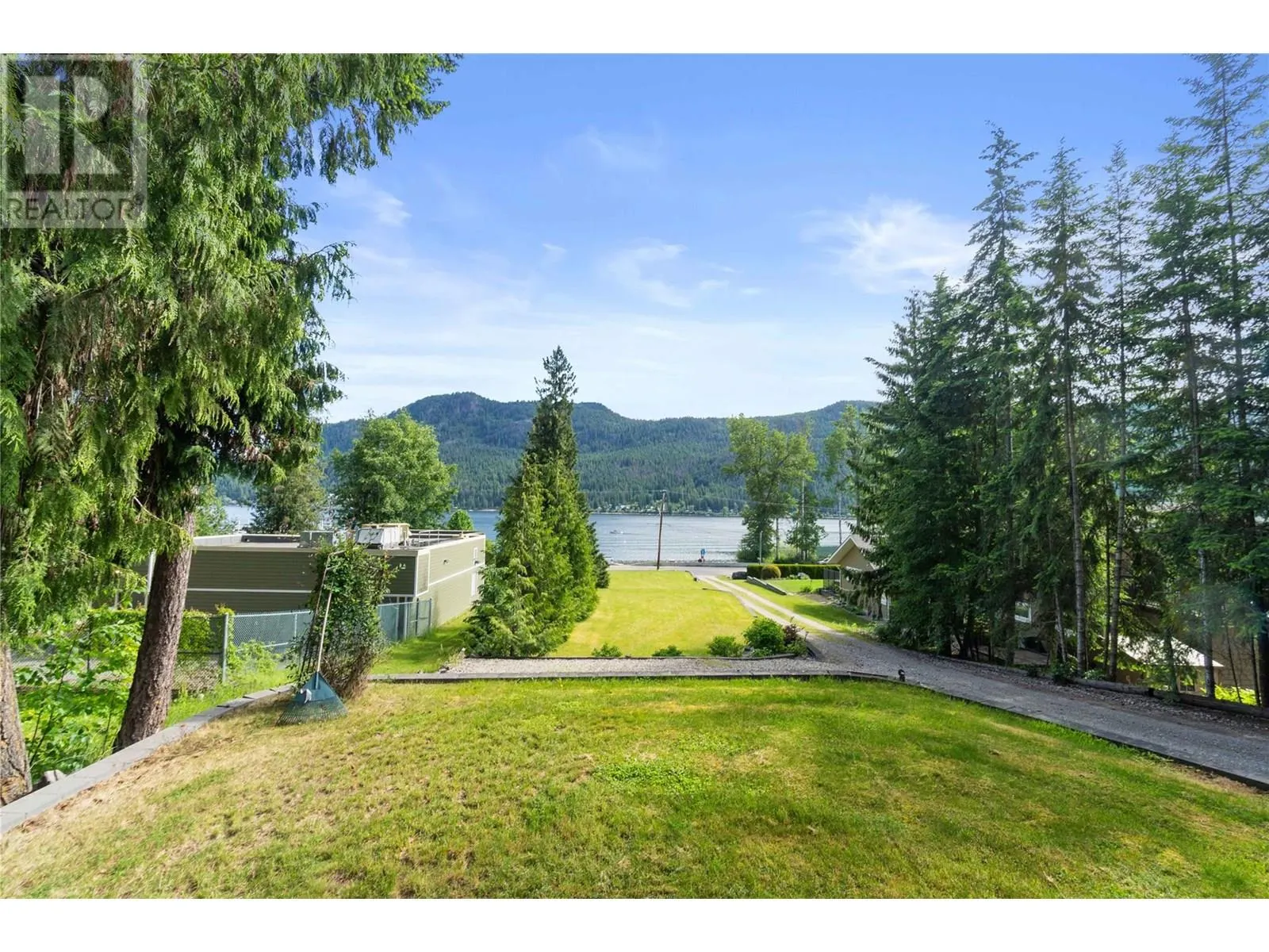 2524 Blind Bay Road
