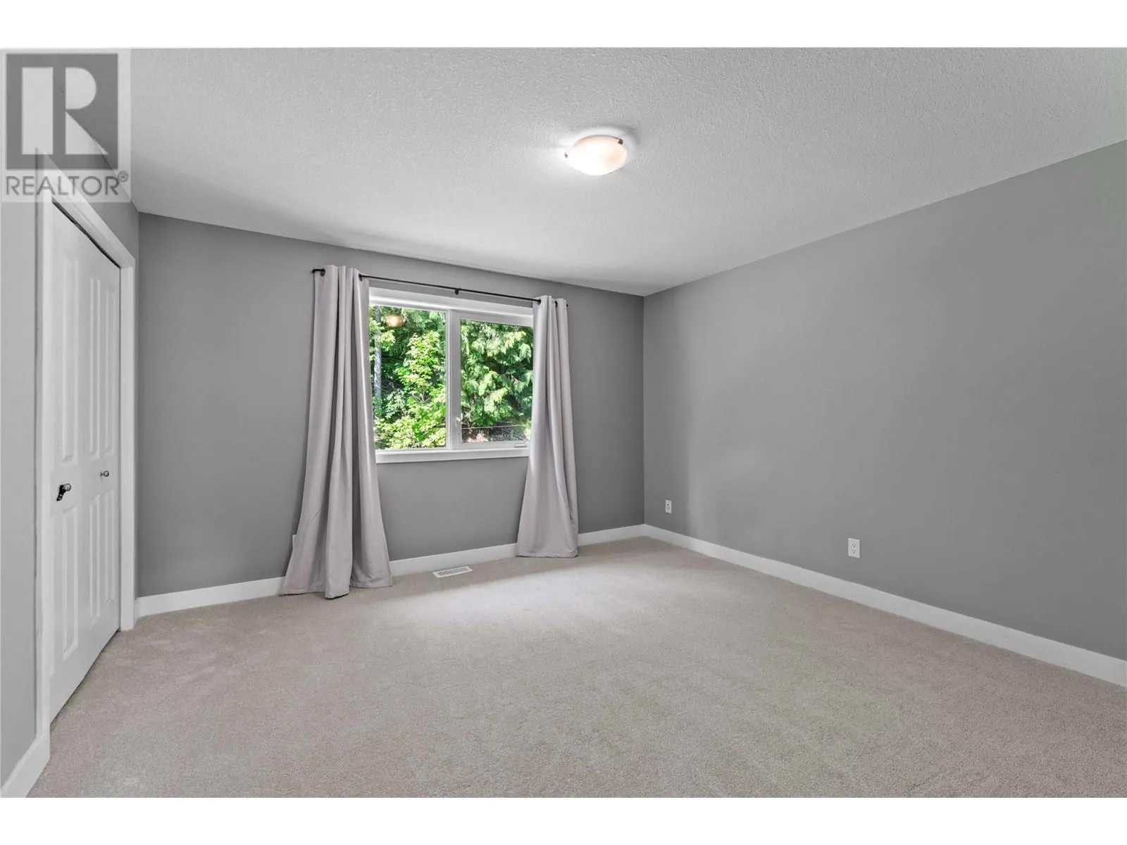 2524 Blind Bay Road