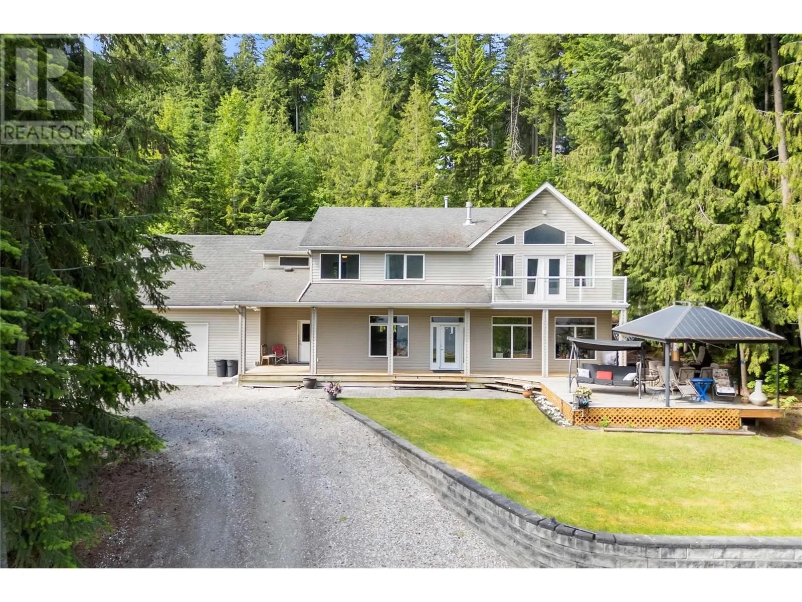 2524 Blind Bay Road