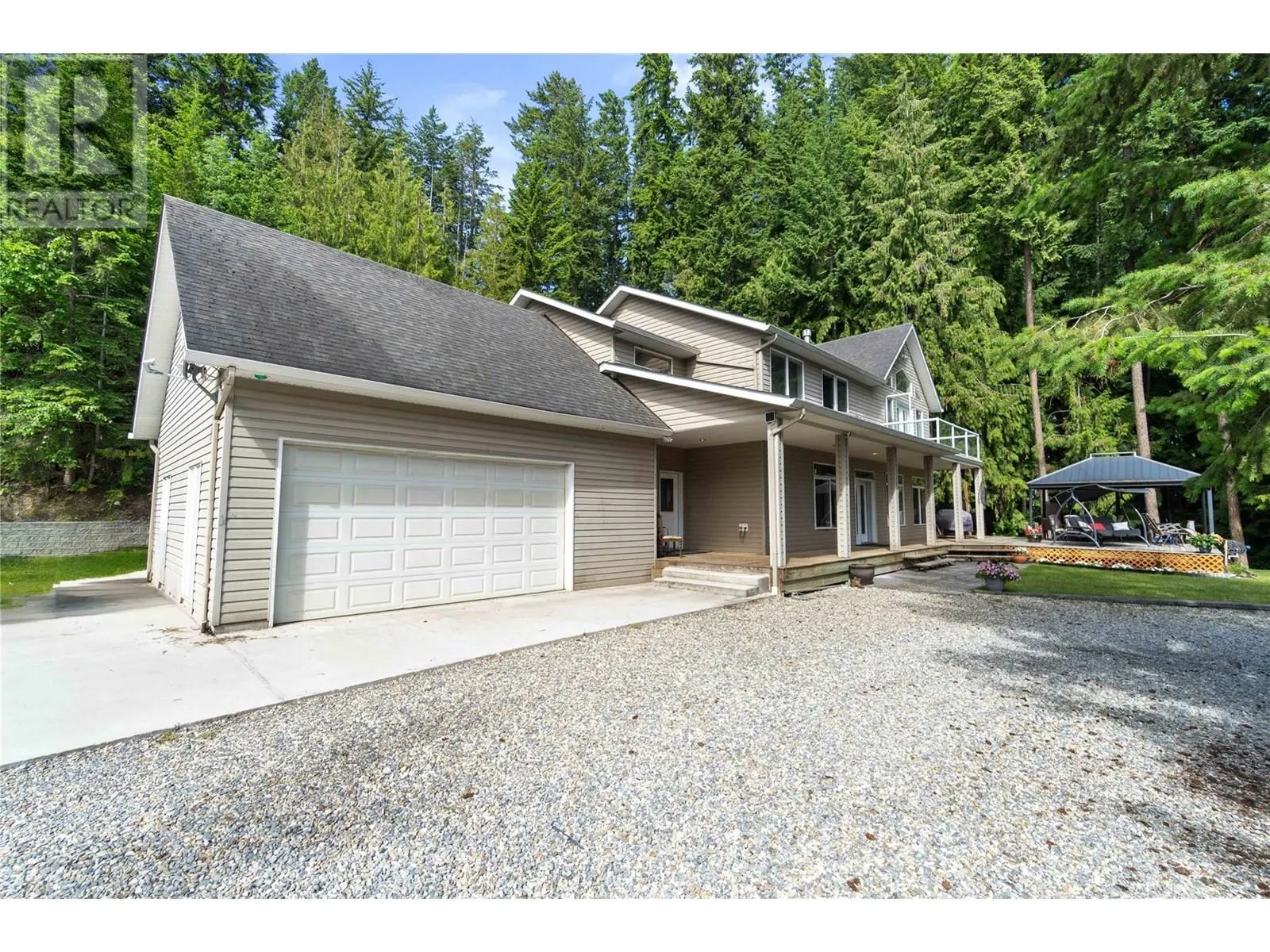 2524 Blind Bay Road