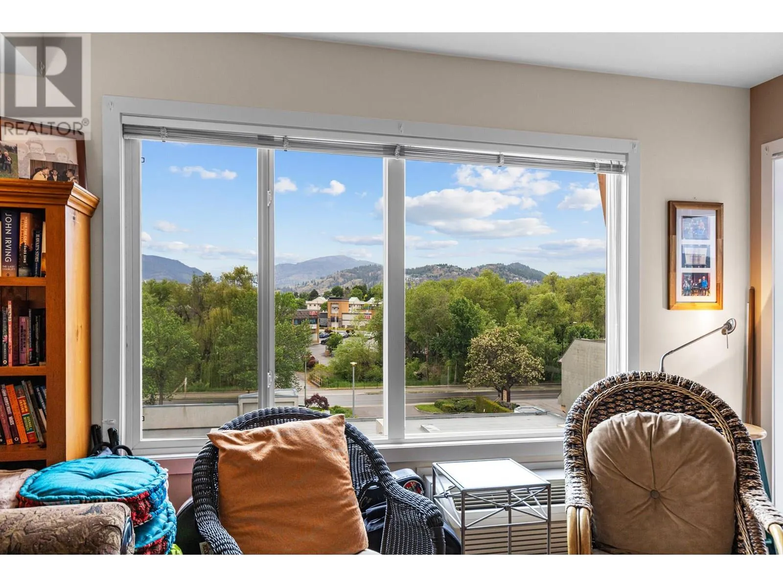 1550 Dickson Avenue Unit# 421