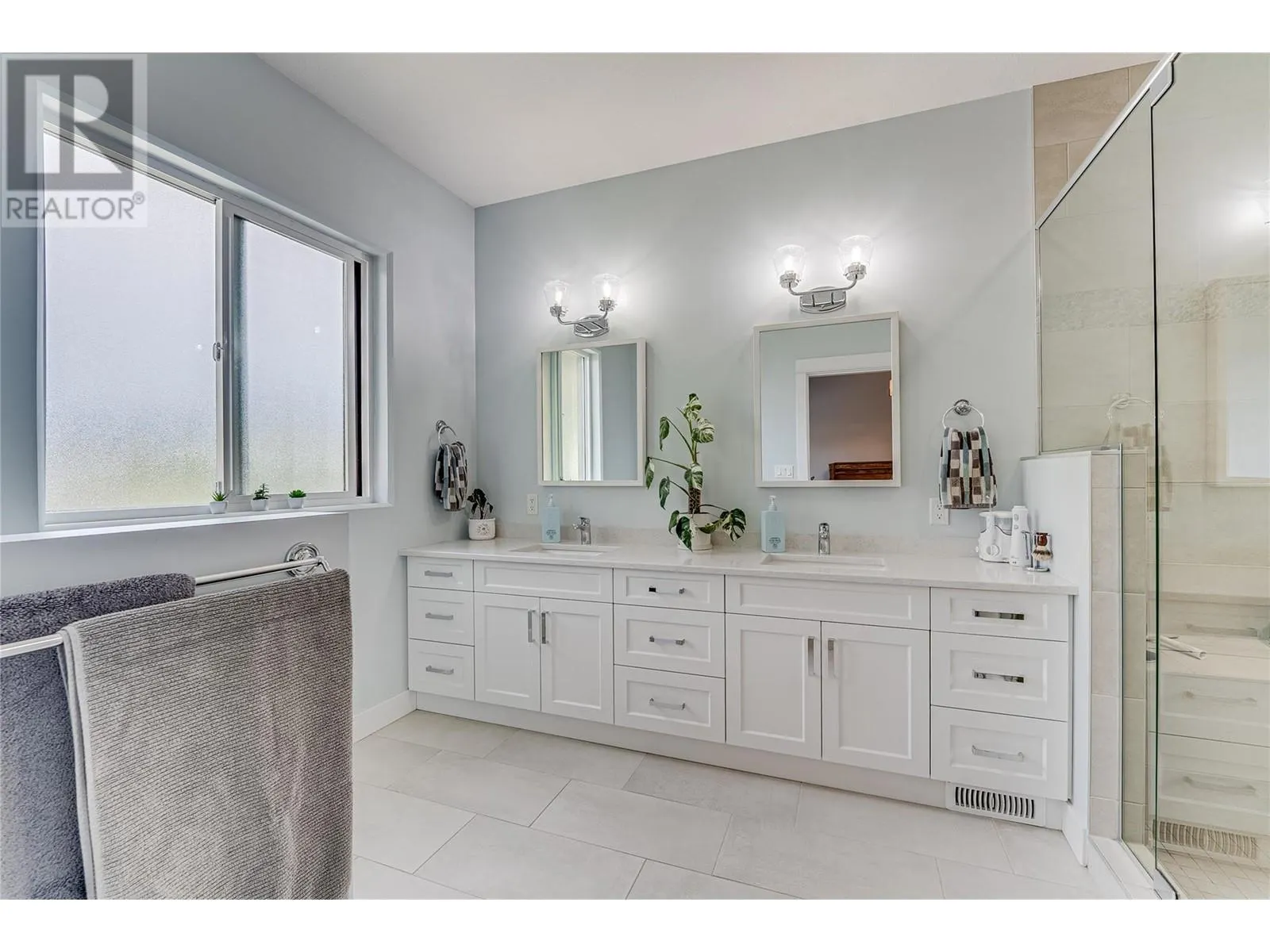 2444 York Avenue Unit# 8