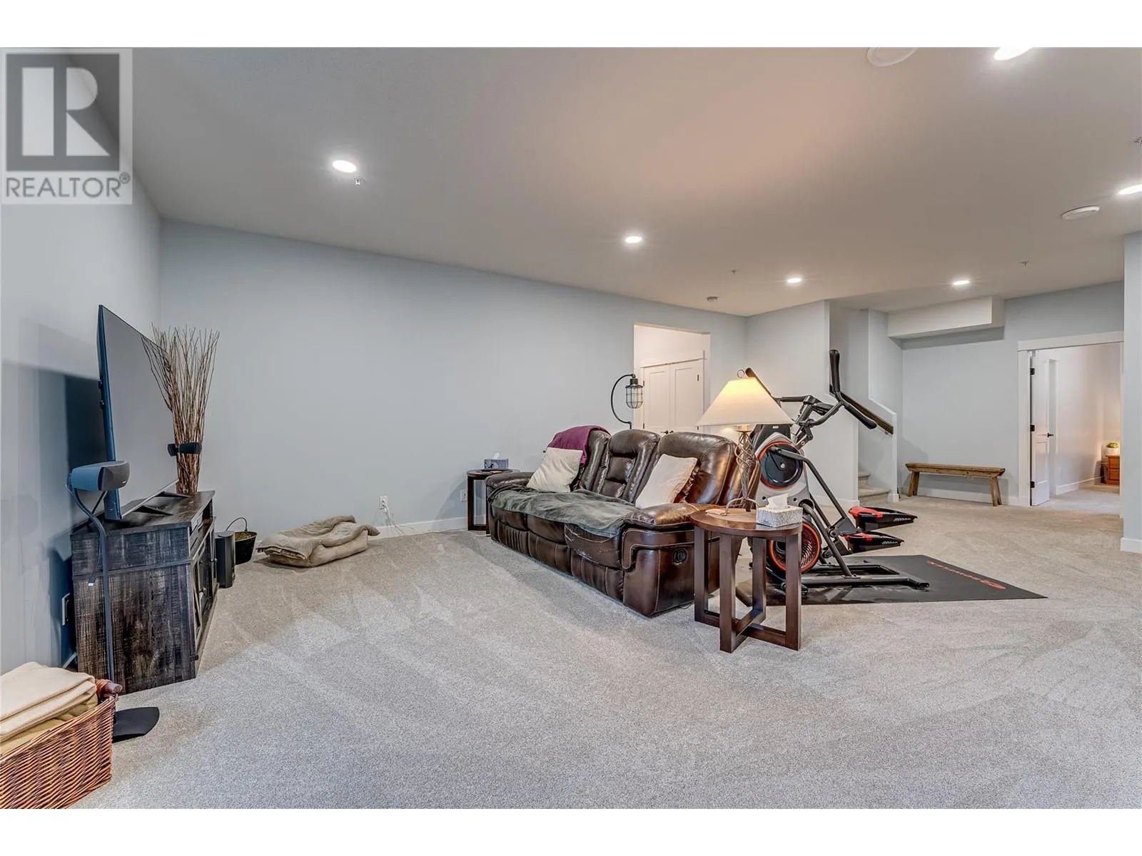 2444 York Avenue Unit# 8