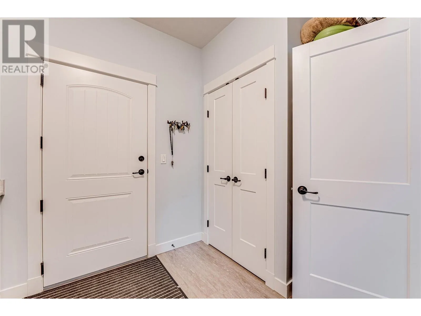 2444 York Avenue Unit# 8