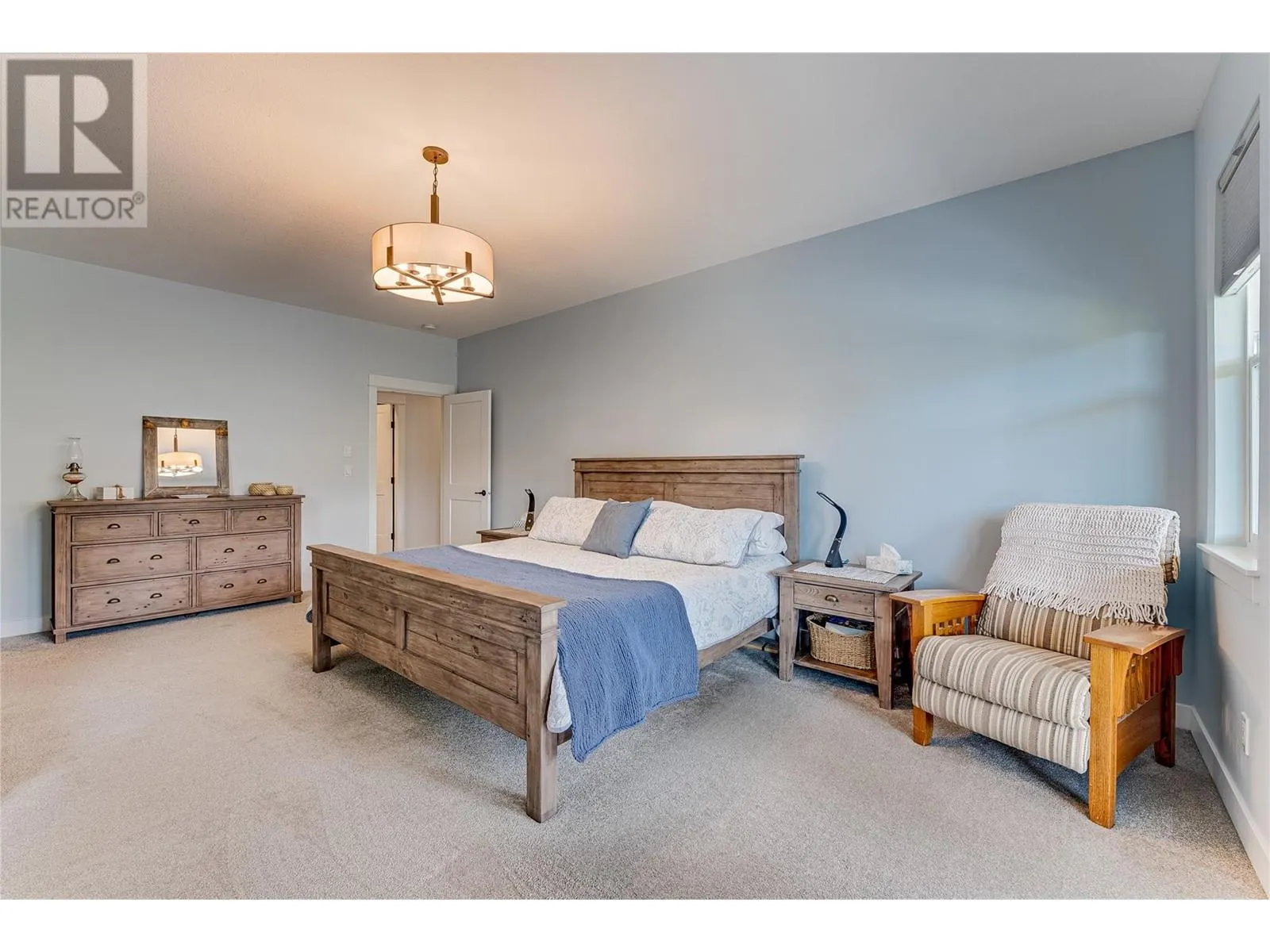 2444 York Avenue Unit# 8