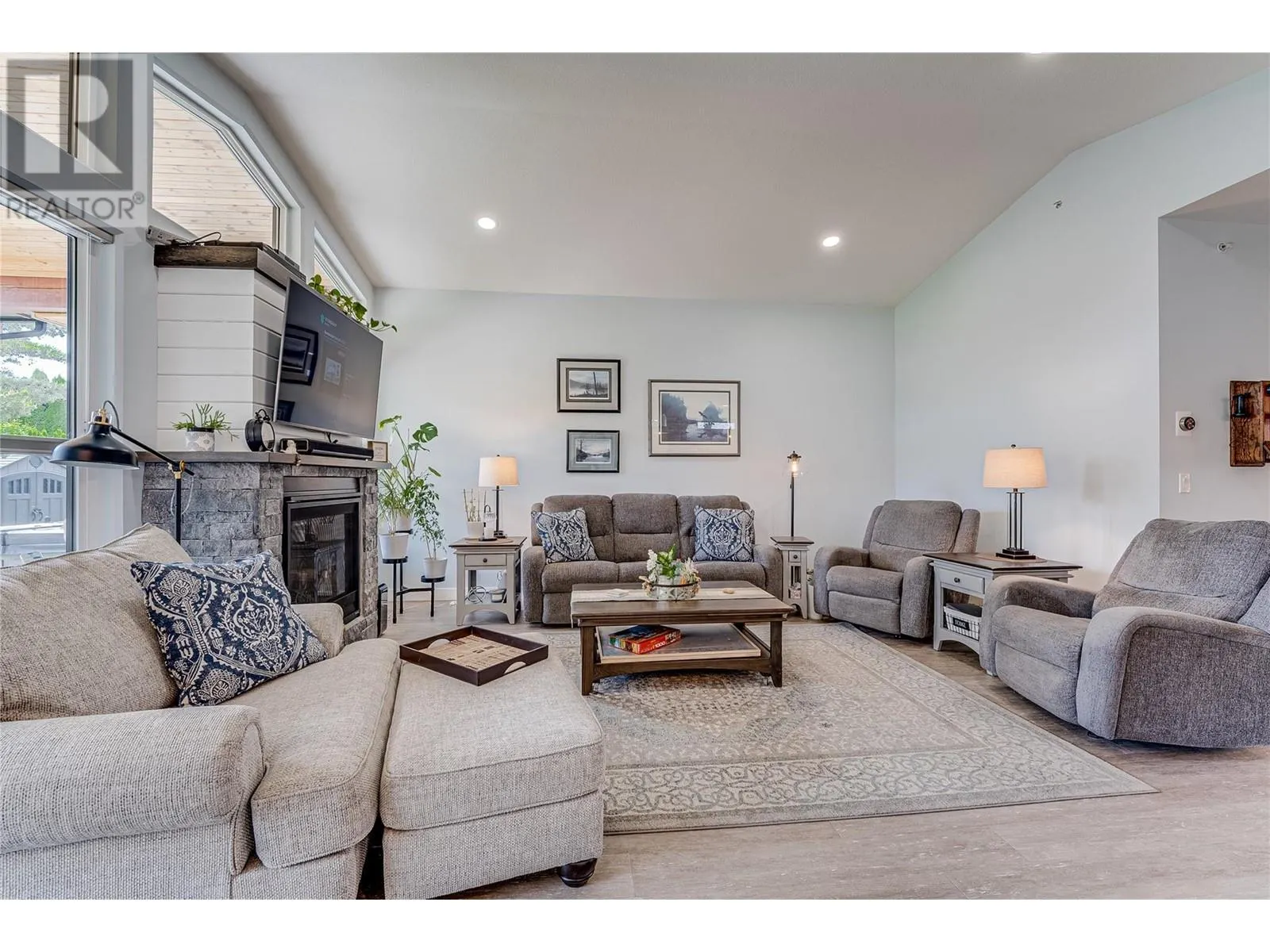 2444 York Avenue Unit# 8